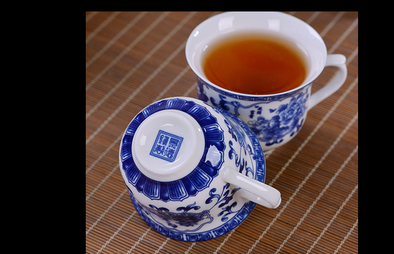 Jingdezhen household ceramics kung fu tea set suits for Chinese blue and white porcelain teapot tea tray was a complete set of tea cups