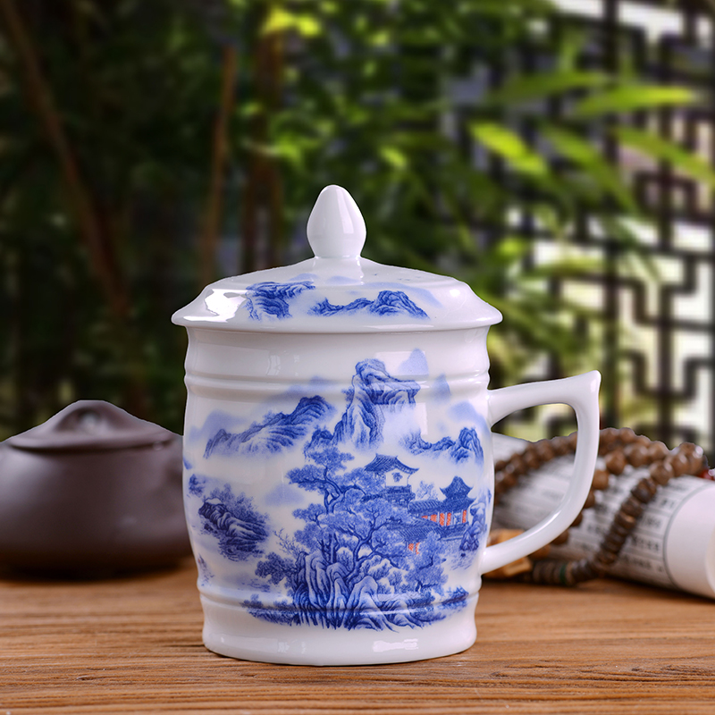 Jingdezhen ceramic cups with cover cup large office cup, water cup and meeting gift mugs personal cup