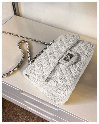 Белая цепь, сумка на одно плечо с ромбовидным узором, на цепочке