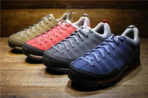 2 23 distribution center Claw Claw gold V bottom non-slip outdoor hiking shoes multi-color large size majority