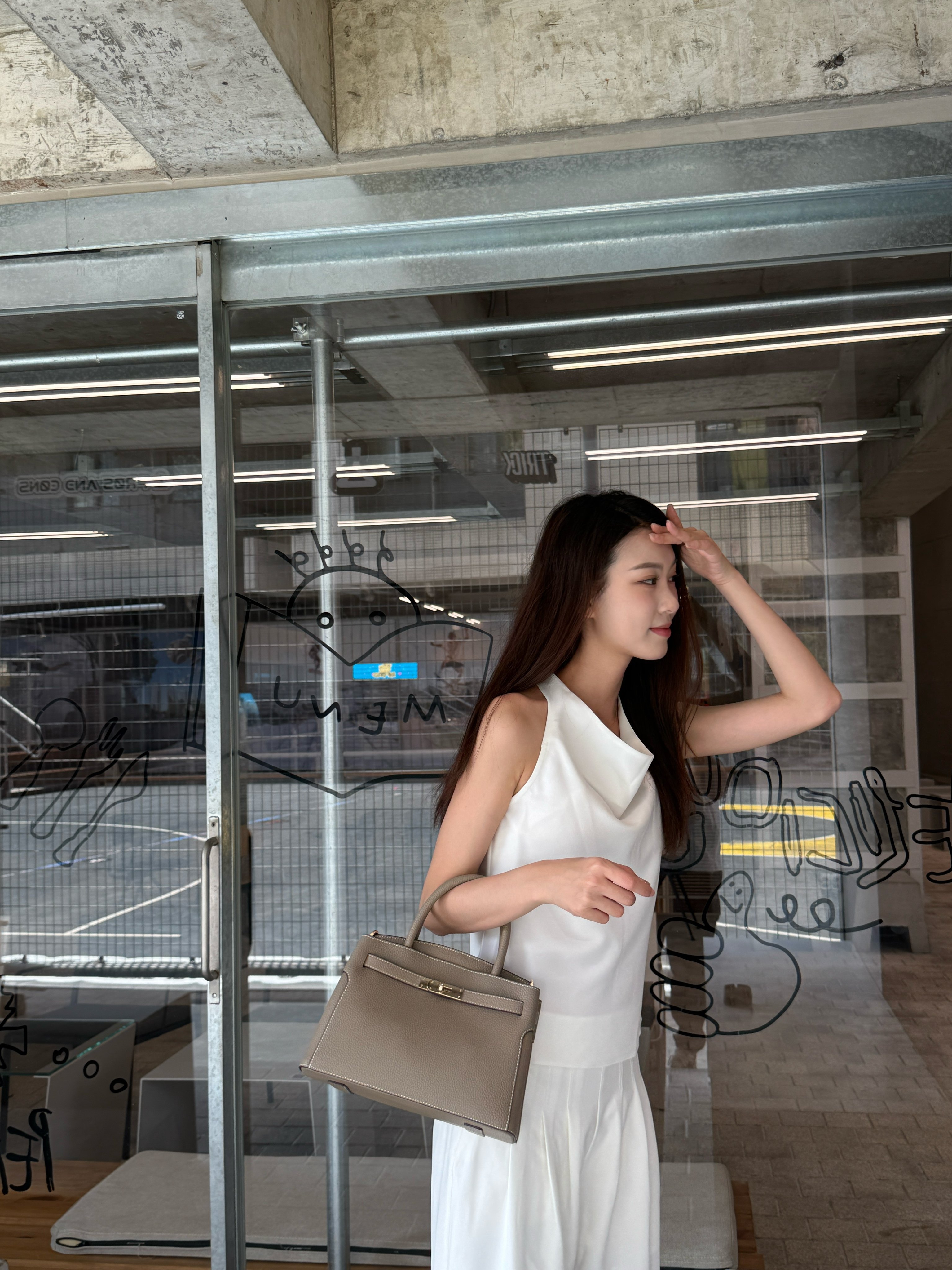 百丽鎏金岁月凯莉包 质感牛皮高级耐磨 大容量通勤 妈妈包婚包两用