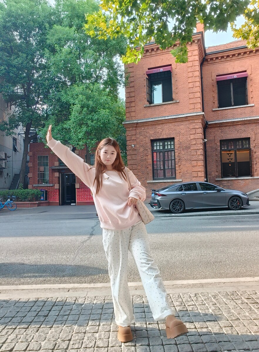 cvrv勃肯包头半拖鞋：7.5cm松糕底的春日慵懒显高美学