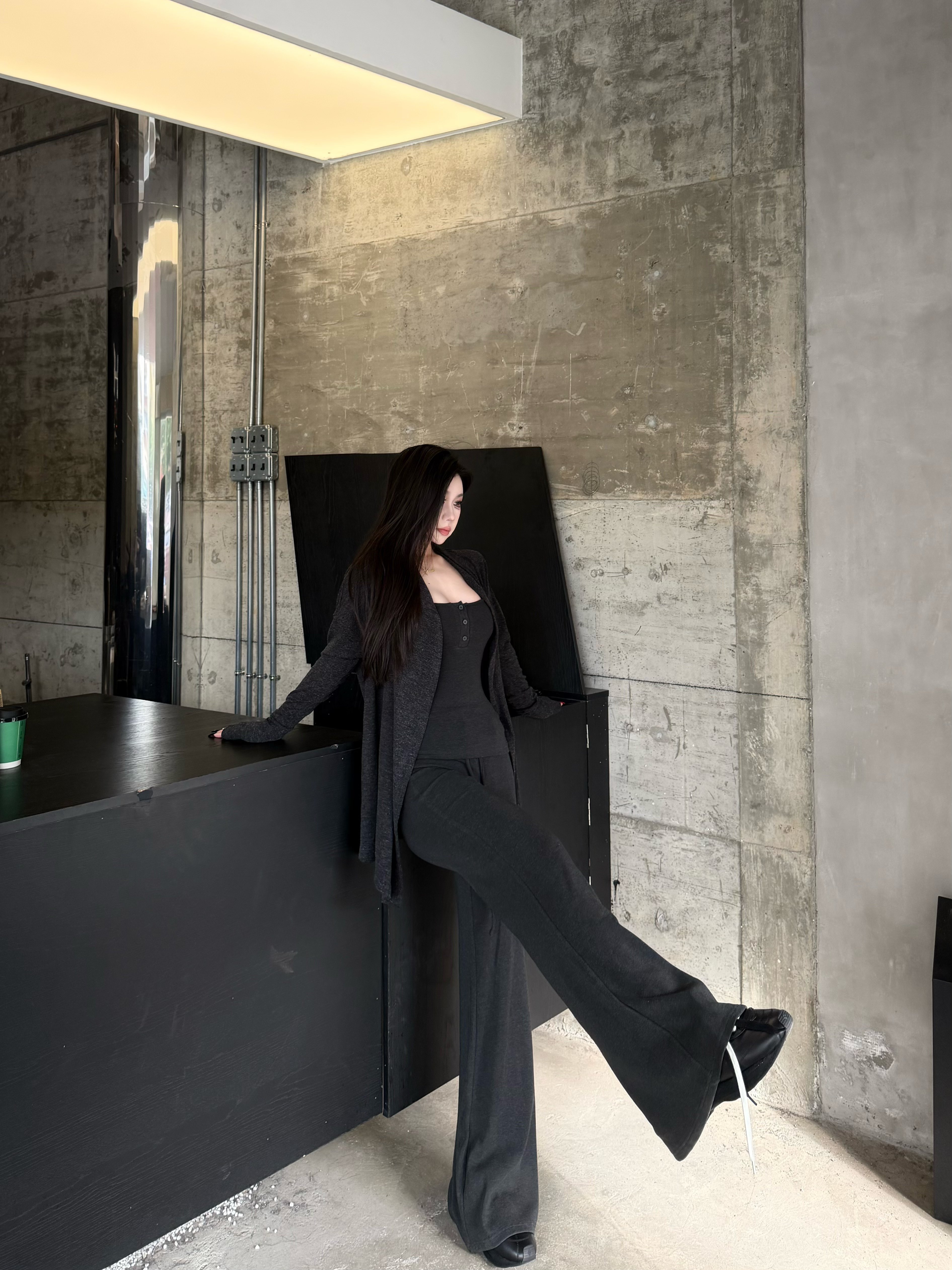 黑泽玄七2026春季微胖mm专属套装，吊带+开衫+休闲裤三件套宽松慵懒风遮肉显瘦