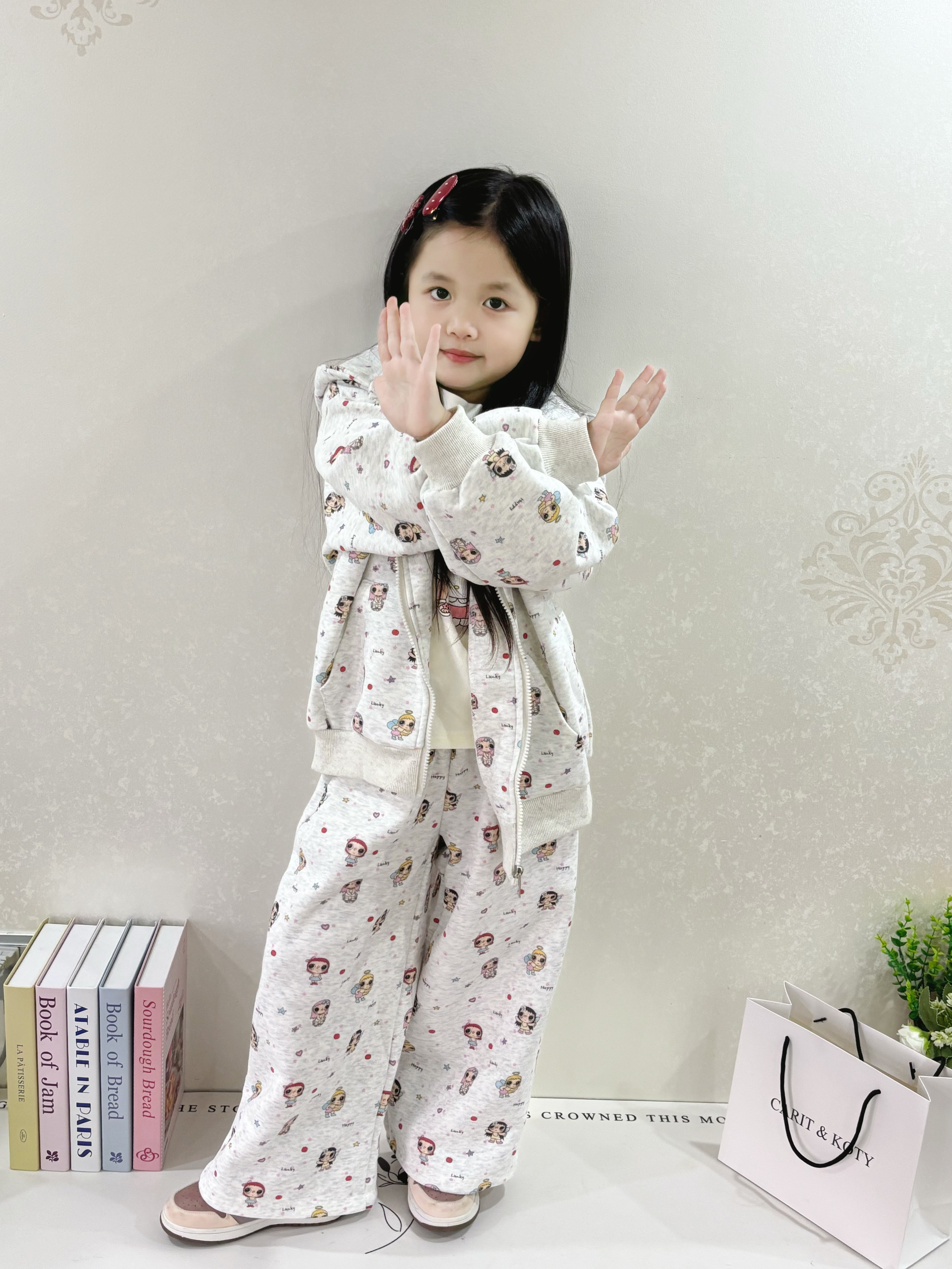 Customer photo for Cartoon Set + Tee (3-Piece), 130cm