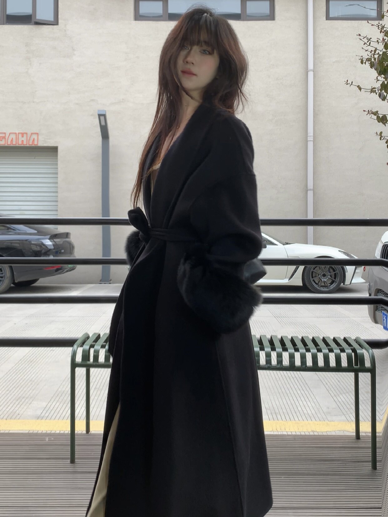 WTTAI万太太小个子专属绵羊毛大衣 中长款设计不压身高 狐狸毛袖口奢华点睛