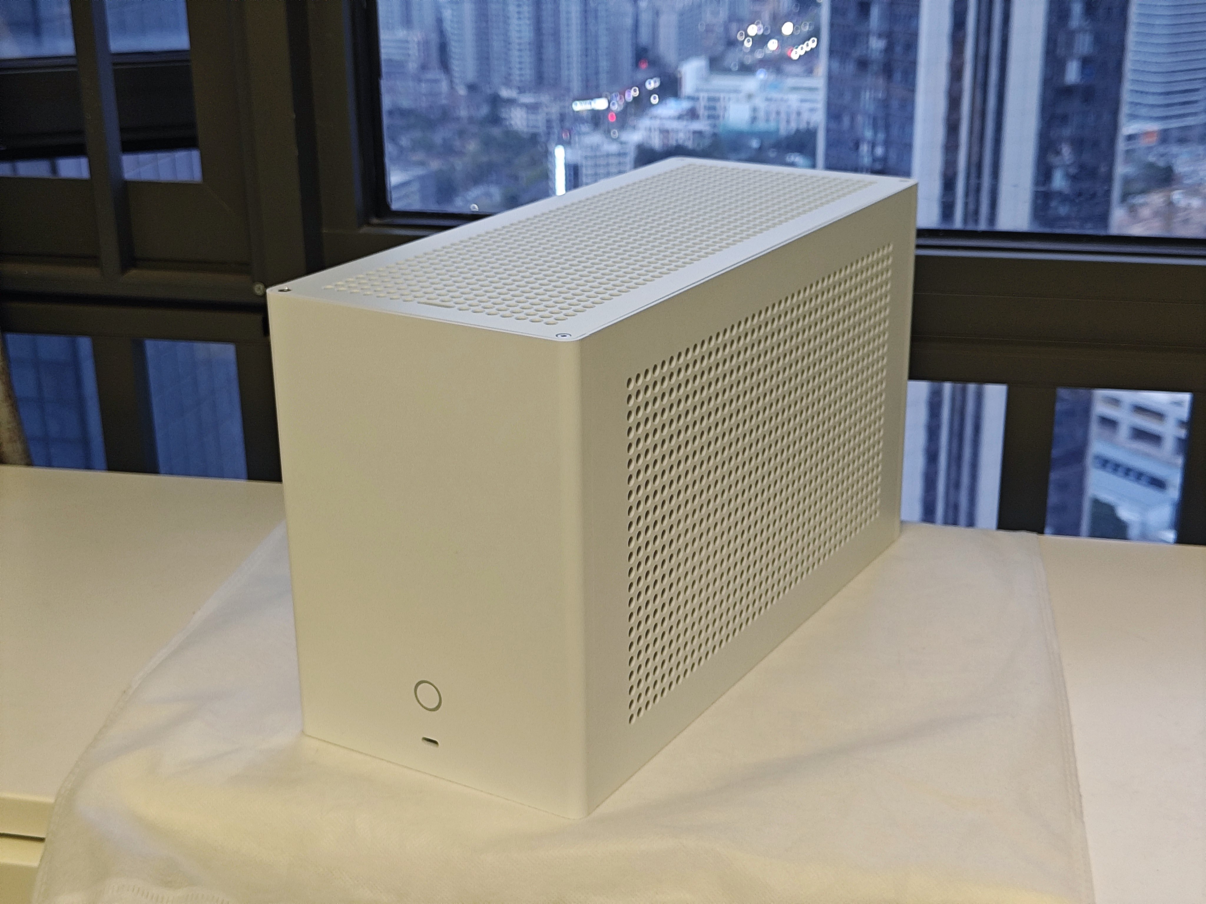 AKLLA / A4 PRO Plus / LOUQE GHOST S1 未使用 AKLLA A4 Pro ITX机箱全铝迷你机箱水冷SFX电源机箱氧化黑-Taobao-Tmall