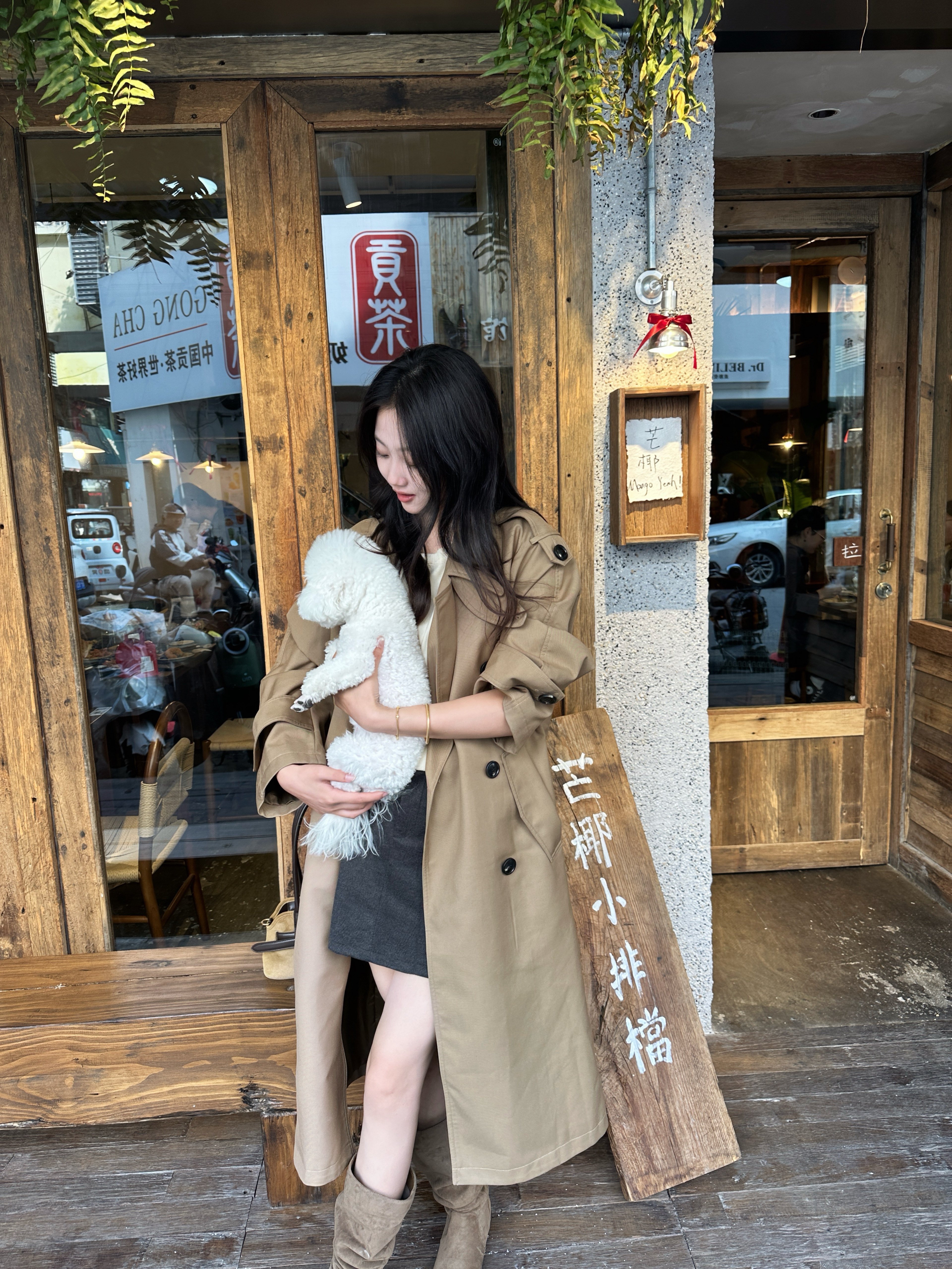 解锁法式优雅密码——周淼ZHOUMIAO"巴黎旧梦"风衣穿搭图鉴