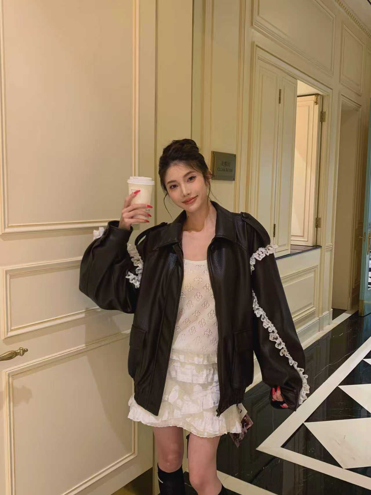 Maison Wester冬季甜酷风皮衣,蕾丝镶边复古皮质挺括有型