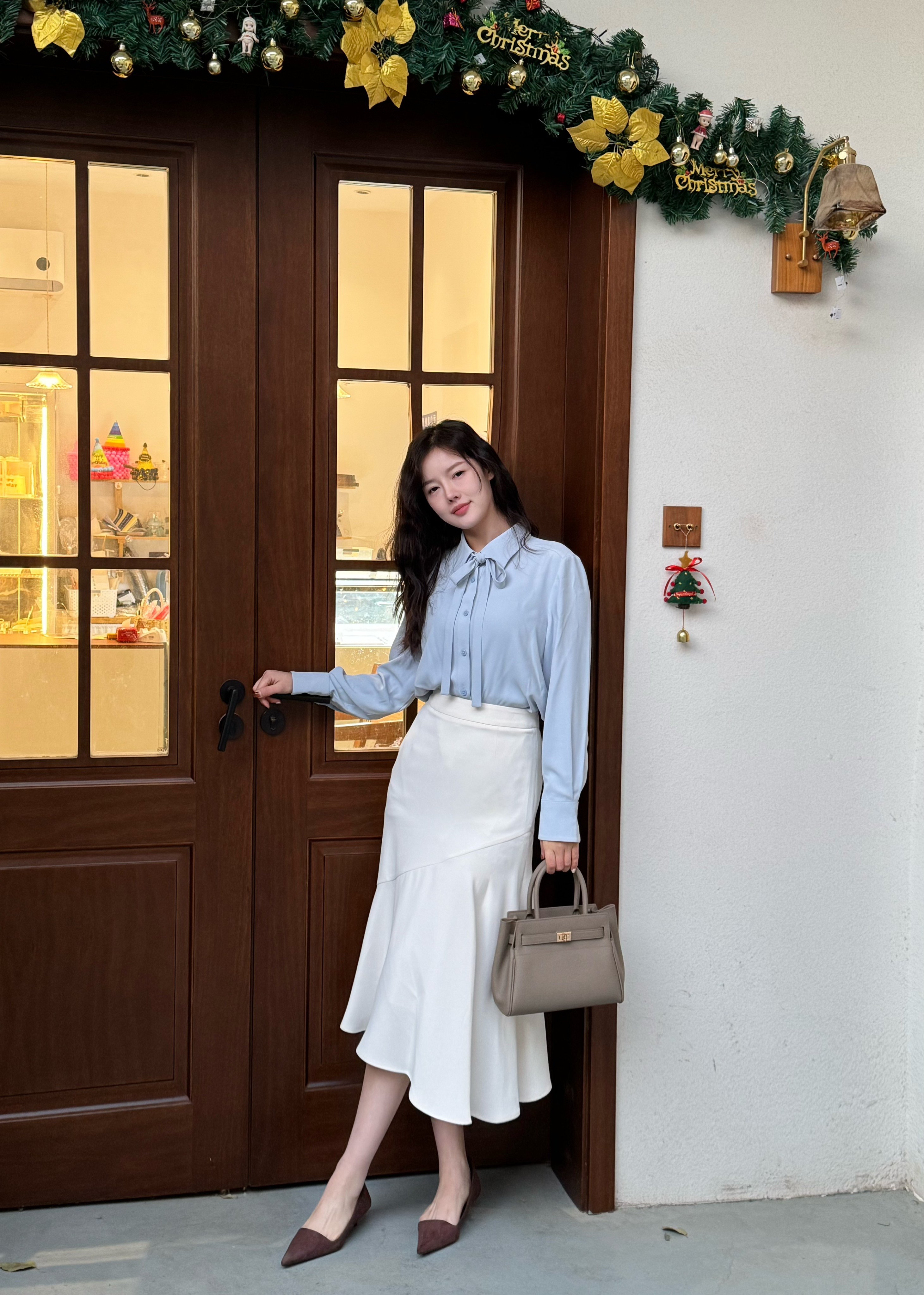 百丽红色新娘婚包 大容量设计装下红包手机 手提斜挎两用更实用