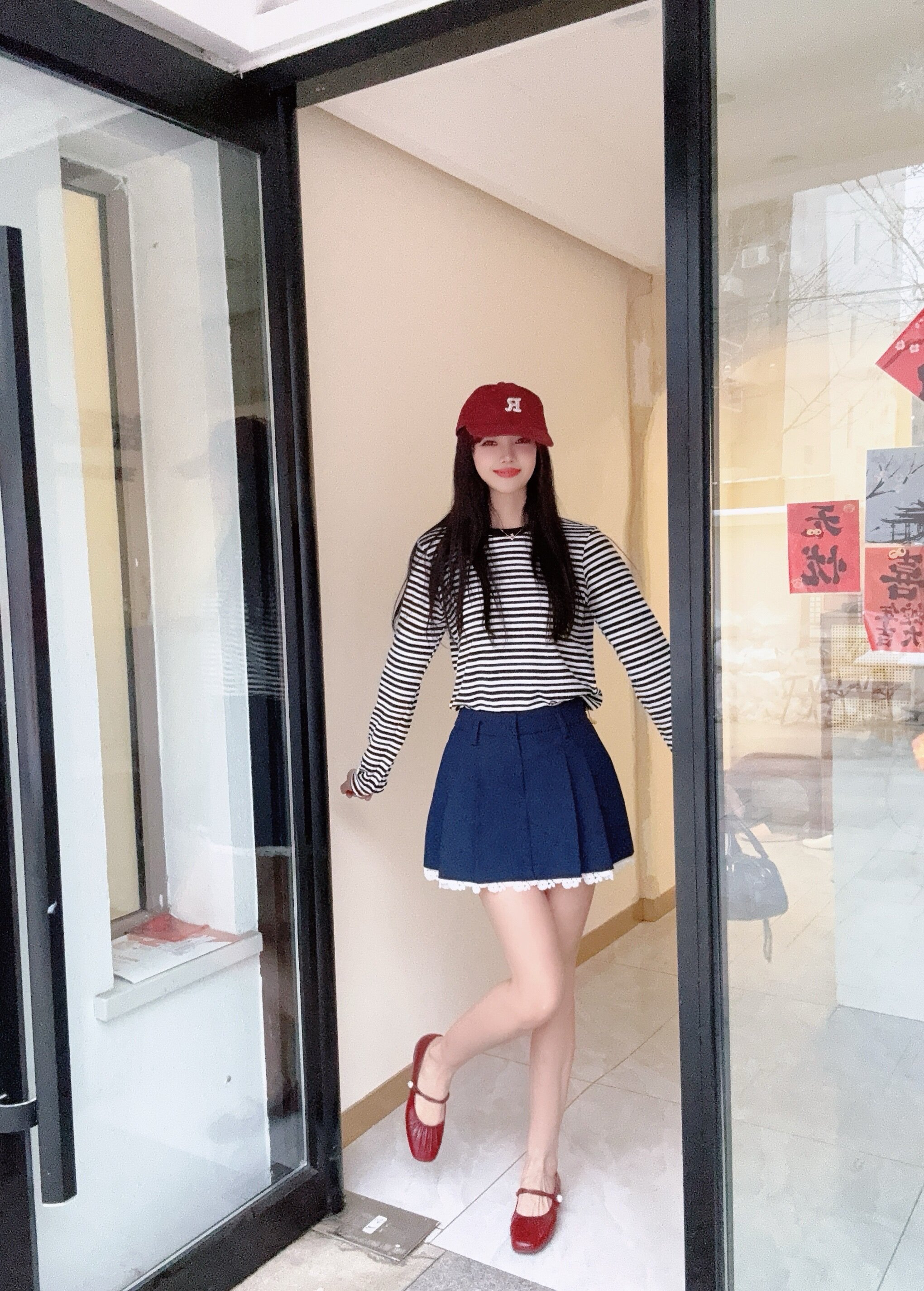 TATA他她超模玛丽珍鞋Y8GA6AQ6:银色平底的复古优雅密码