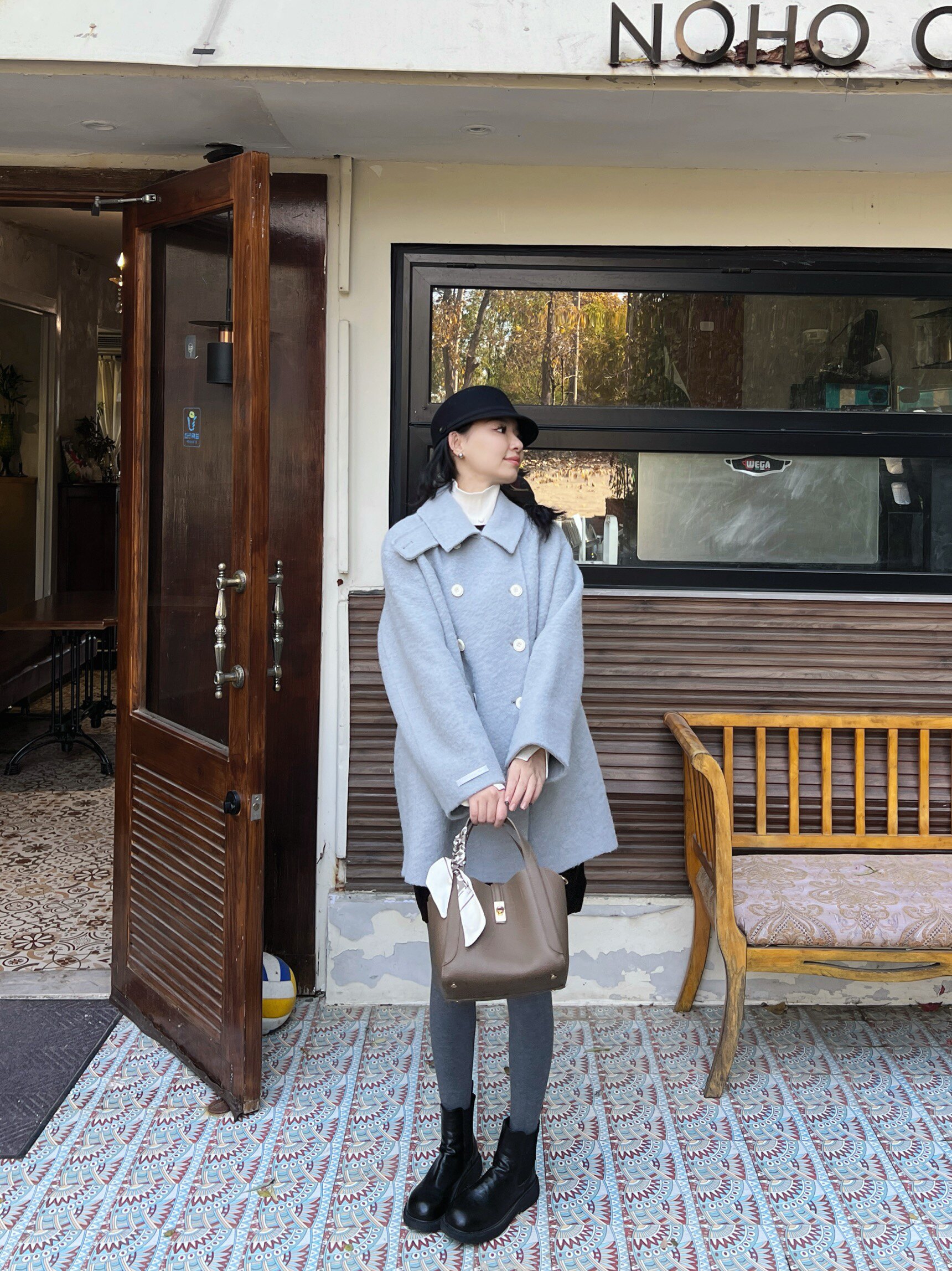 百丽真皮菜篮子包 牛皮材质高级耐磨 水桶包型大容量实用