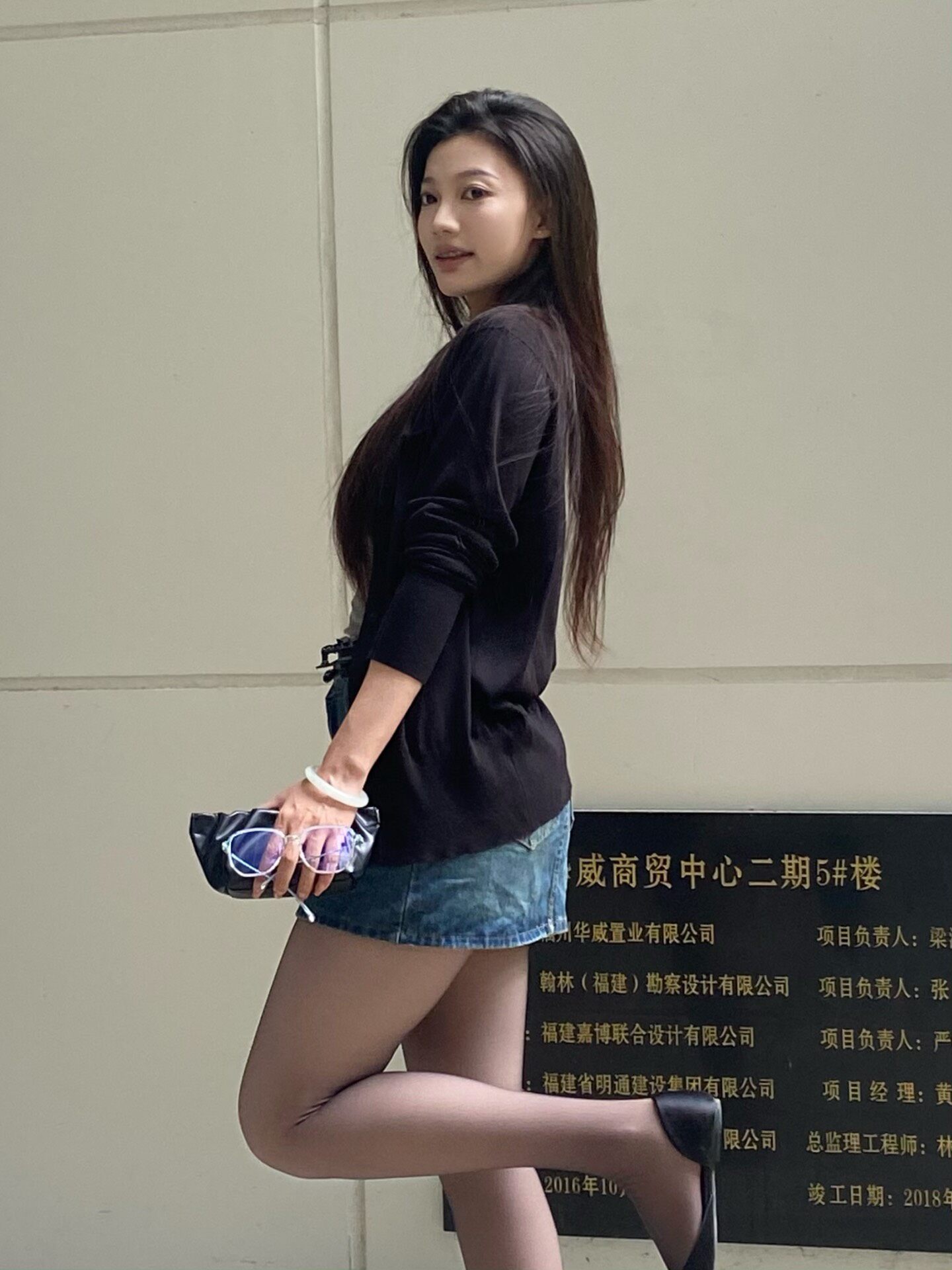 小野和子冬季黑丝光腿神器 加绒双层设计保暖不臃肿 替换装方便实用