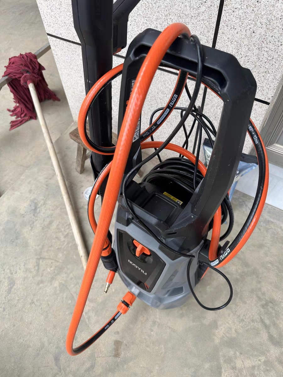 亿力家用洗车机220V高压水枪便携式清洗机滚轮款通水卷管