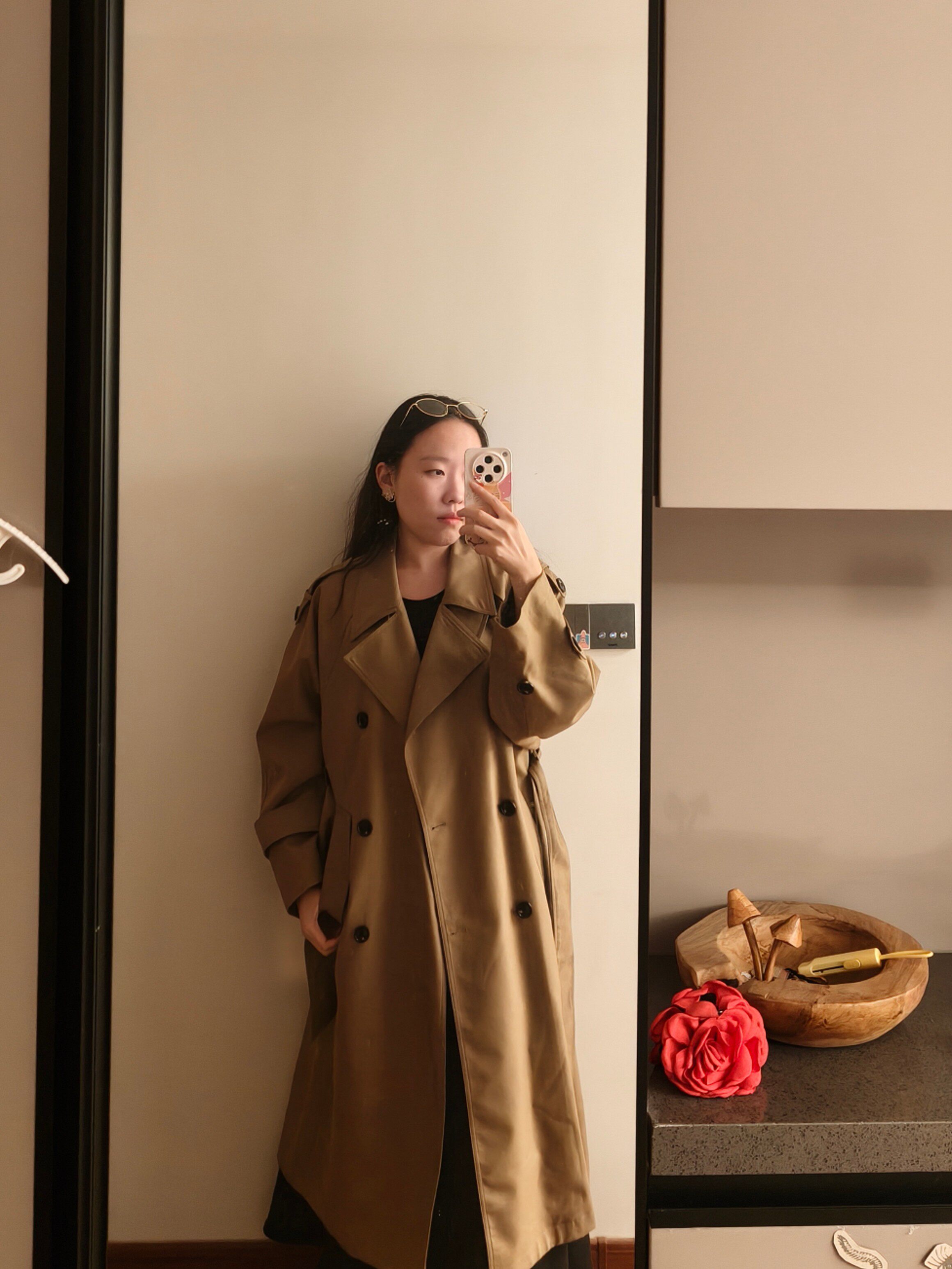 解锁法式优雅密码——周淼ZHOUMIAO"巴黎旧梦"风衣穿搭图鉴