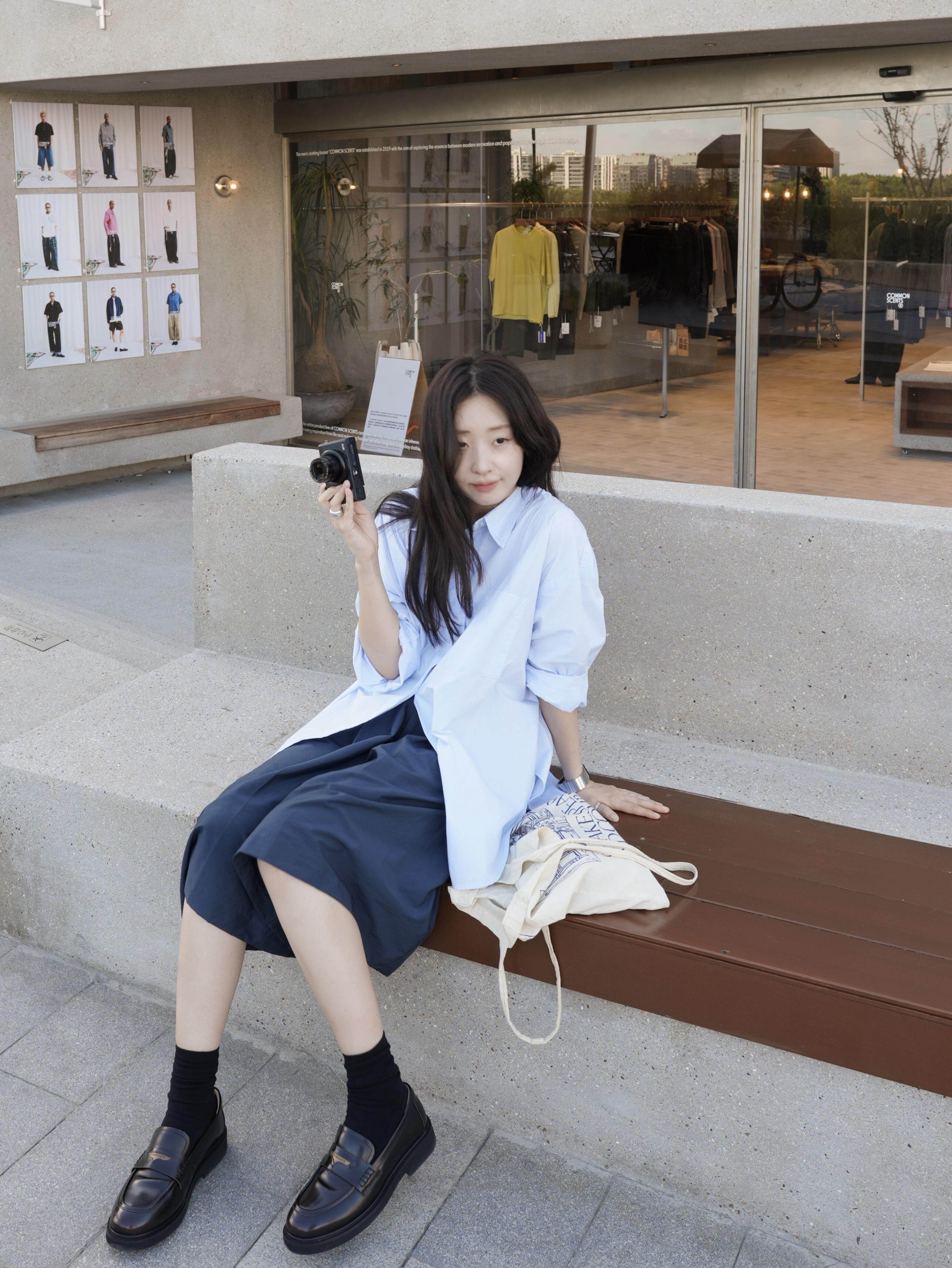 宋佳同款百丽海鸥乐福鞋2.0：厚底真皮的英伦飒爽美学