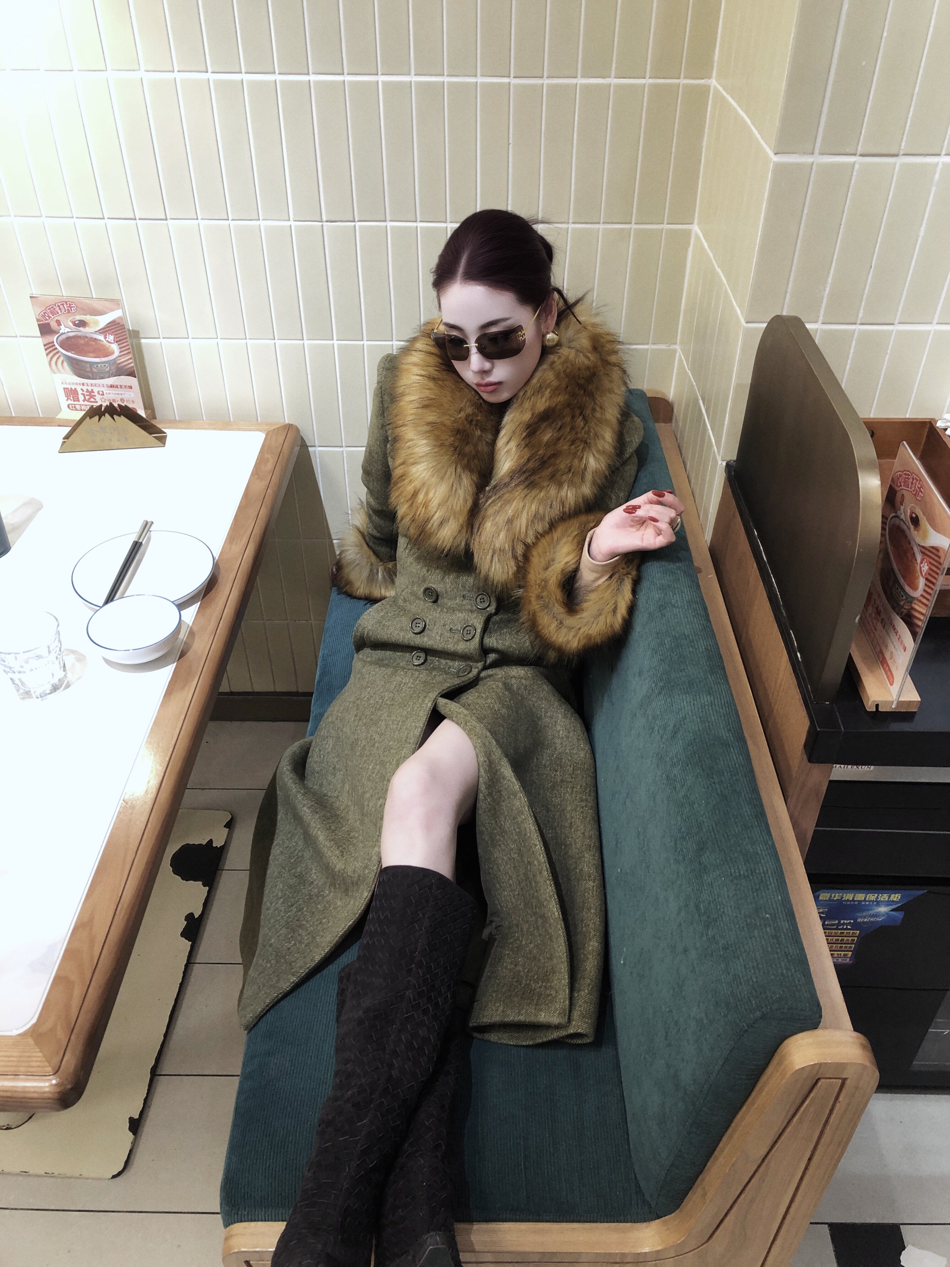 Le' Murmure冬季时尚羊反绒长筒靴堆堆设计慵懒随性 高跟拉长腿部比例