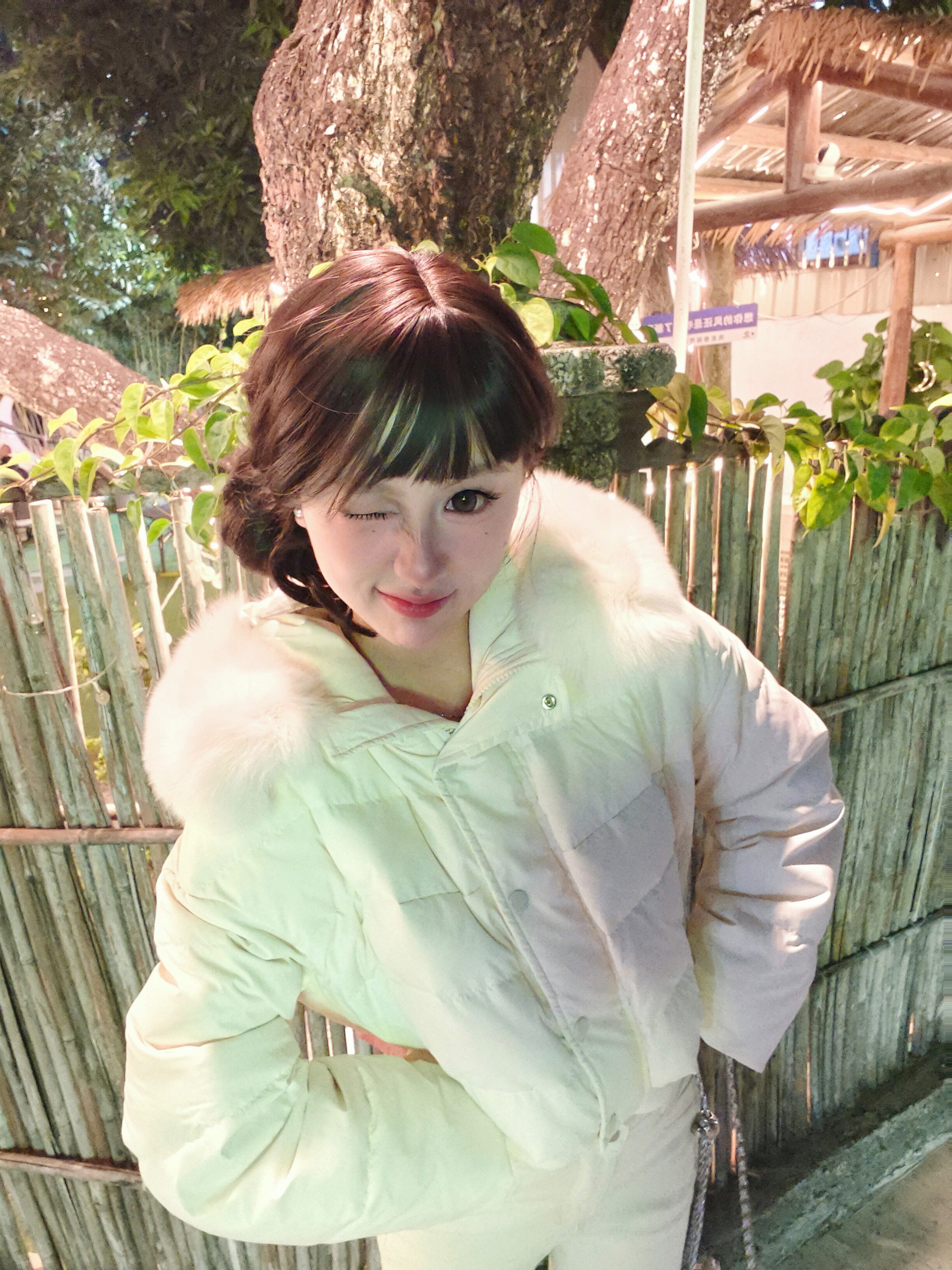 RUOYU若语半永久韩女裤 加绒修身设计保暖不臃肿 高腰小脚裤型拉长比例