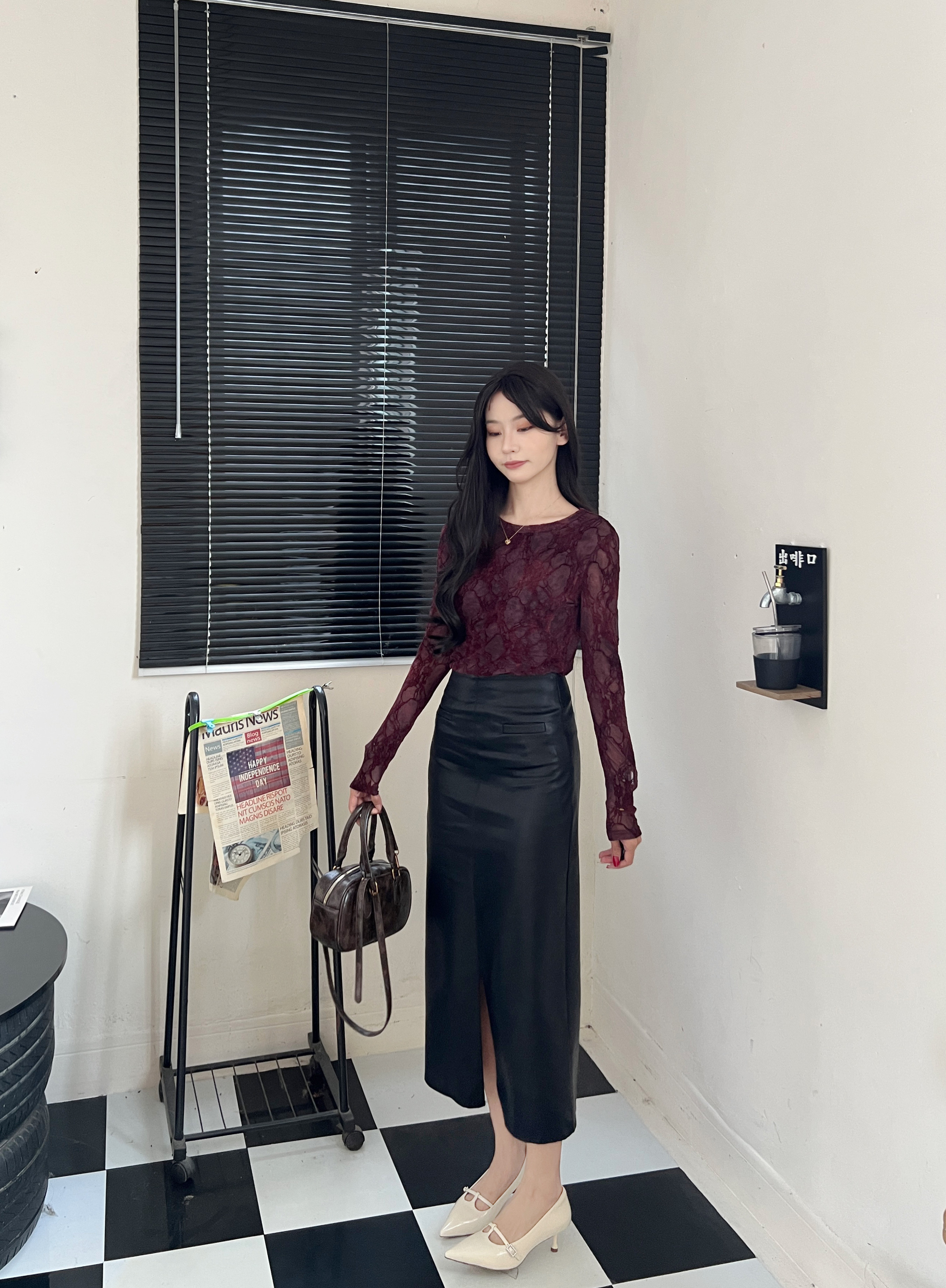 千百度【静音系列】方扣浅口单鞋：2026春季的职场优雅通勤美学