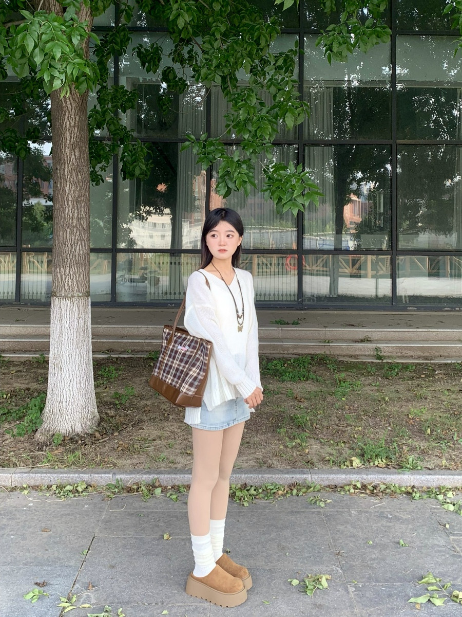 cvrv勃肯包头半拖鞋：7.5cm松糕底的春日慵懒显高美学