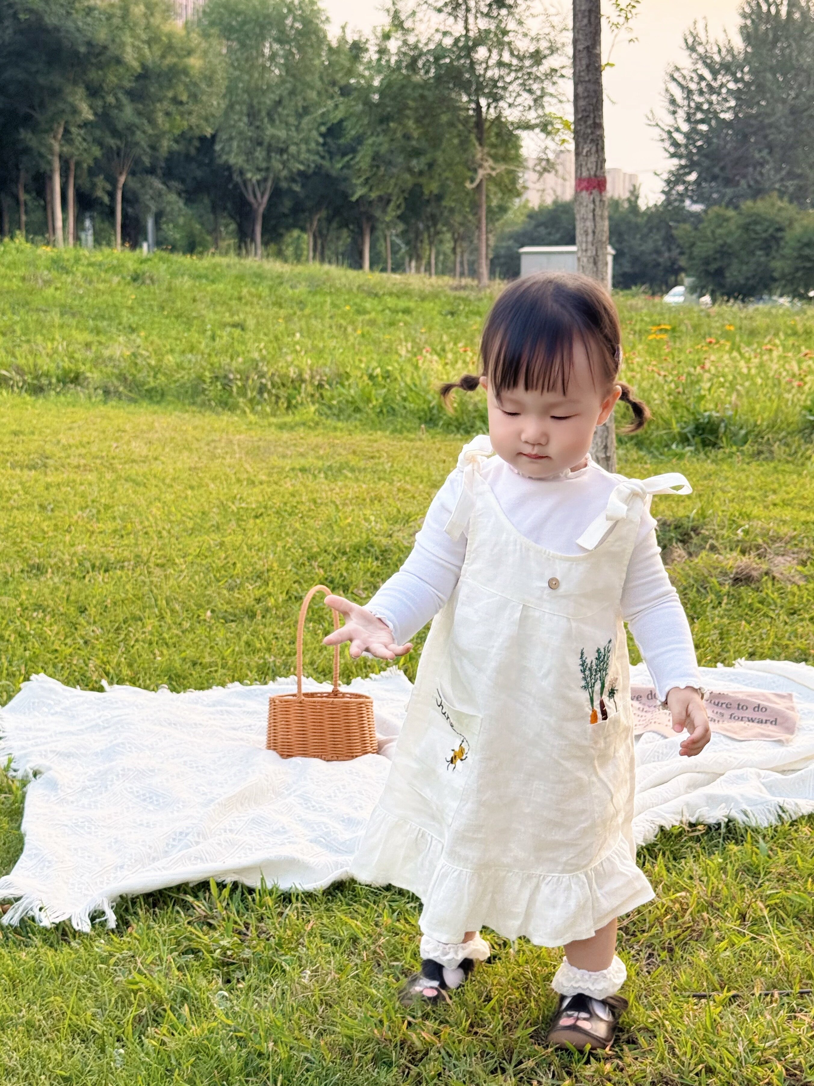 Customer photo for White Single-Layer (Machine Embroidery), 80cm