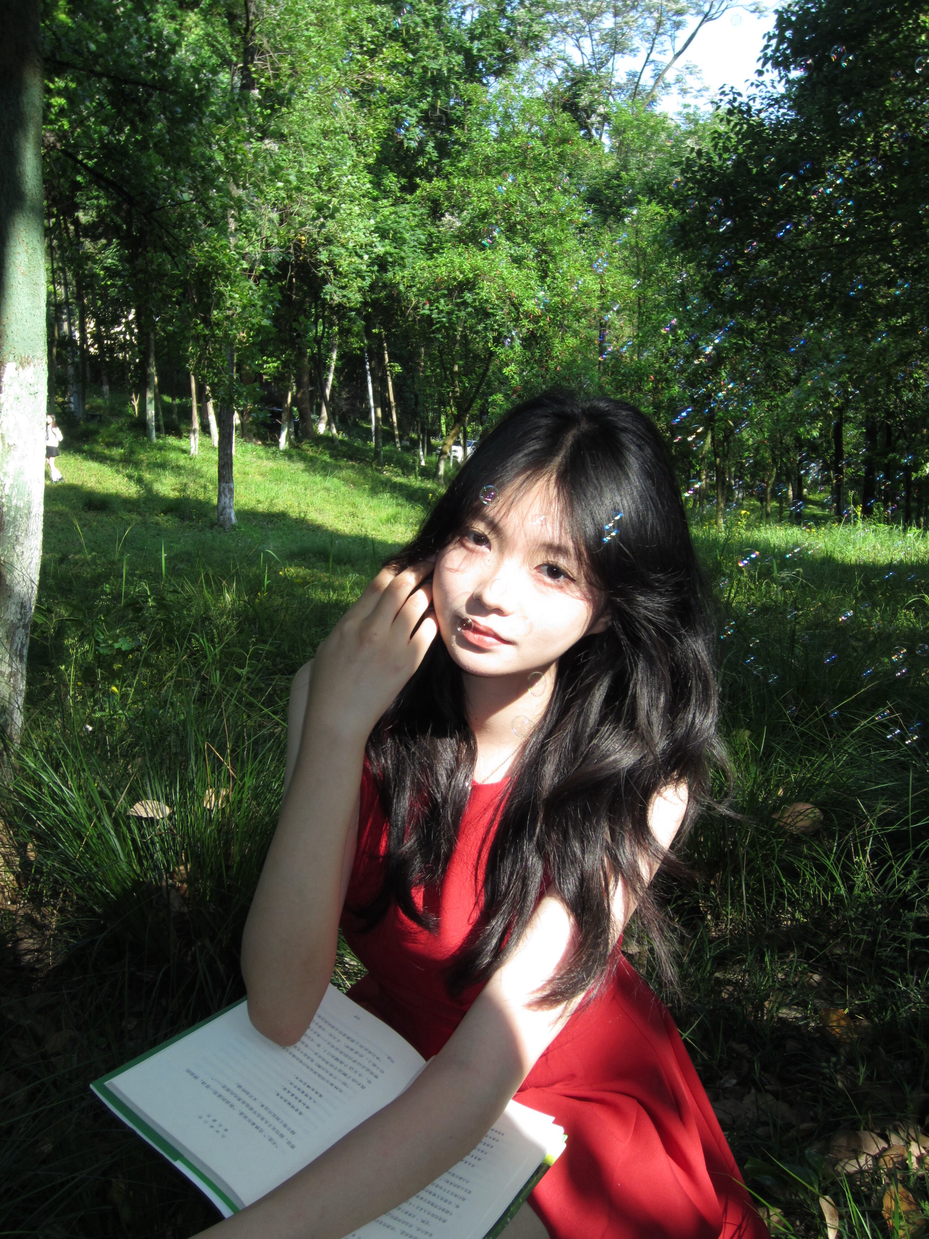 舒胡蕾夏日生日裙 法式无袖收腰设计 显瘦显高拉长比例 高级感气质满分