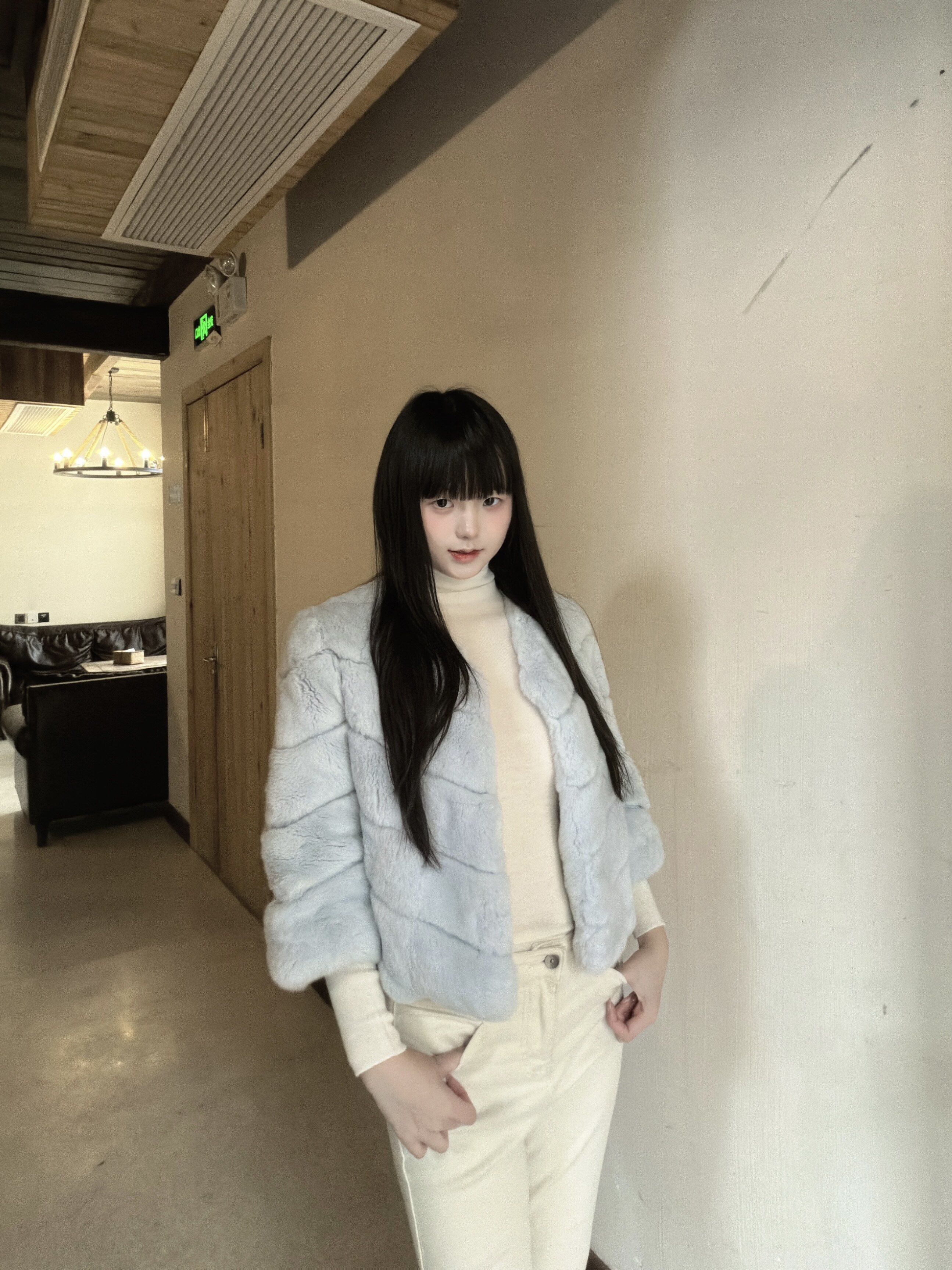 RUOYU若语半永久韩女裤 加绒修身设计保暖不臃肿 高腰小脚裤型拉长比例