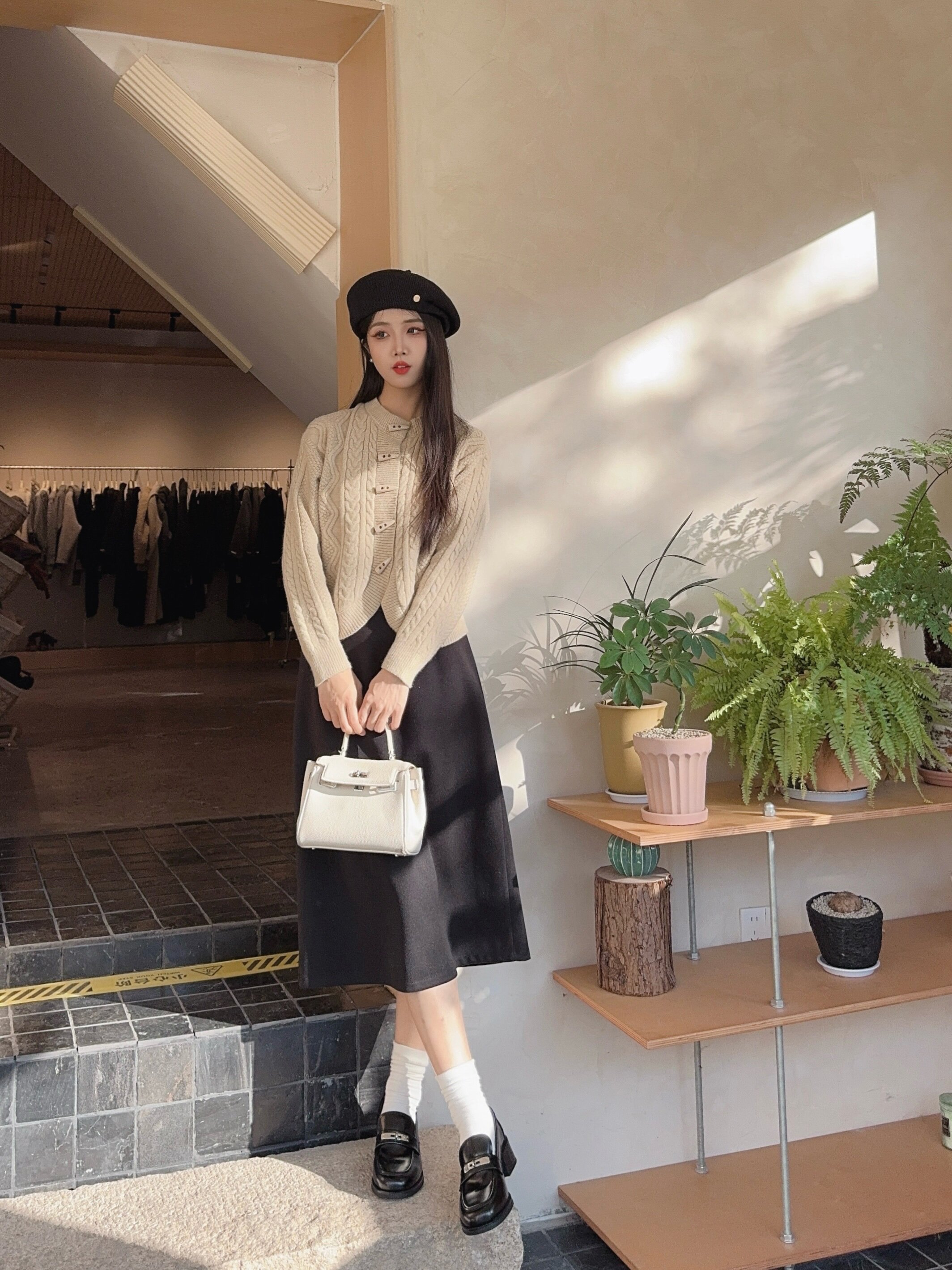 百丽春季复古粗跟乐福鞋 黑色小皮鞋经典百搭 粗高跟设计稳当增高不累脚