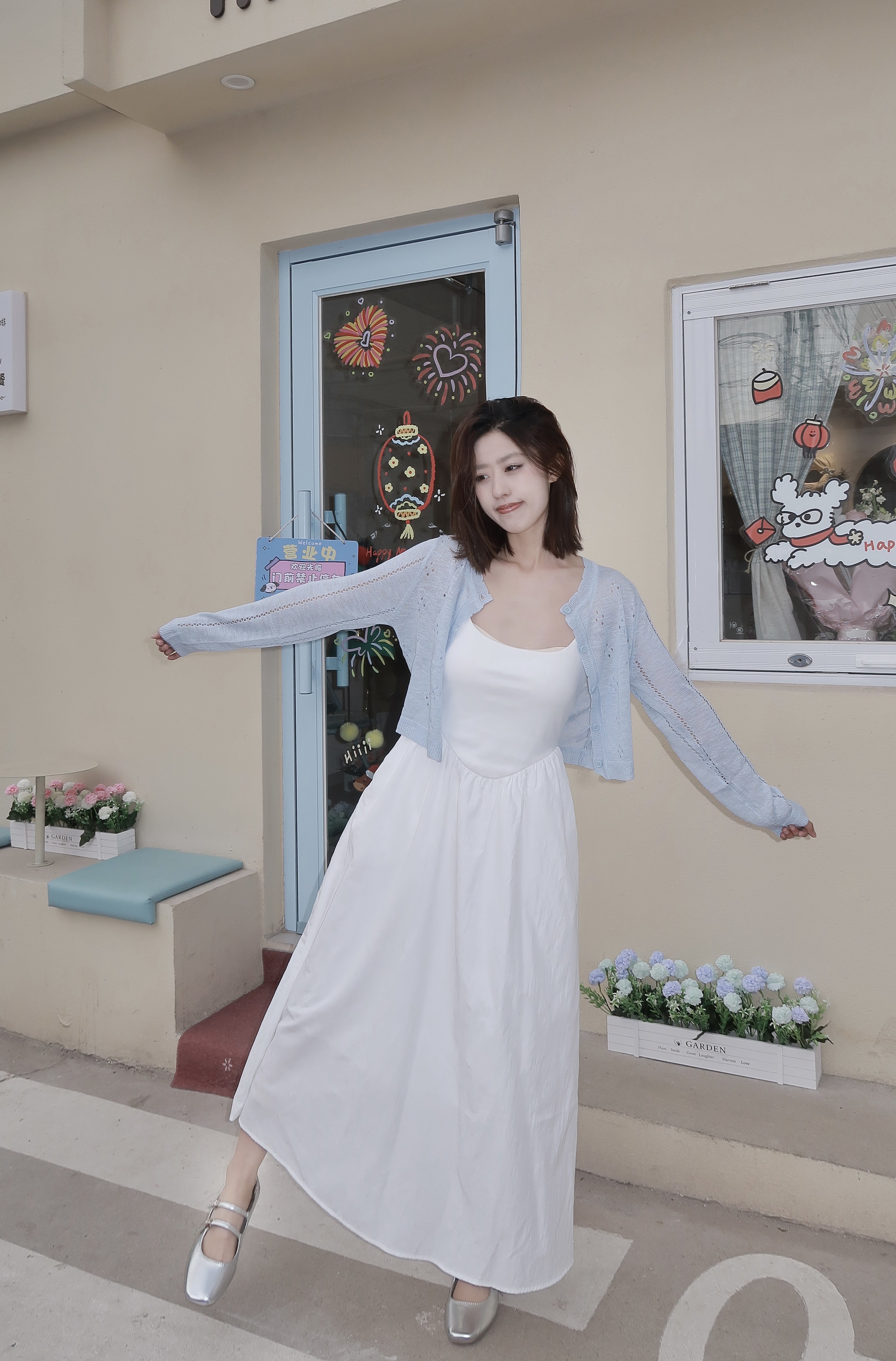 曾小咸韩系蓝色吊带镂空针织开衫 短款设计拉长比例透气防晒不闷热