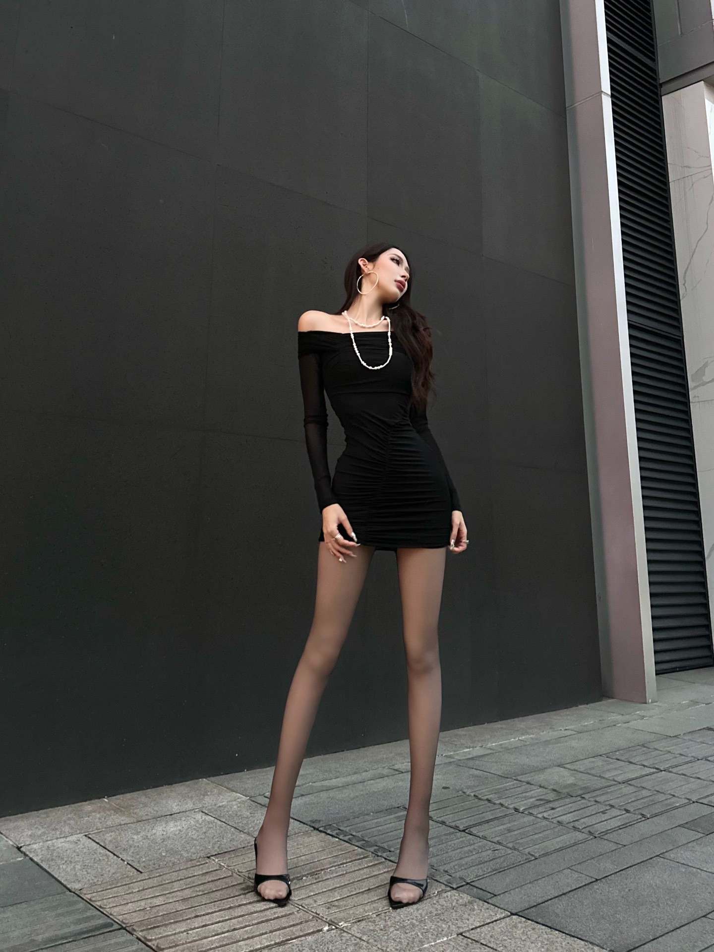 小野和子冬季黑丝光腿神器 加绒双层设计保暖不臃肿 替换装方便实用