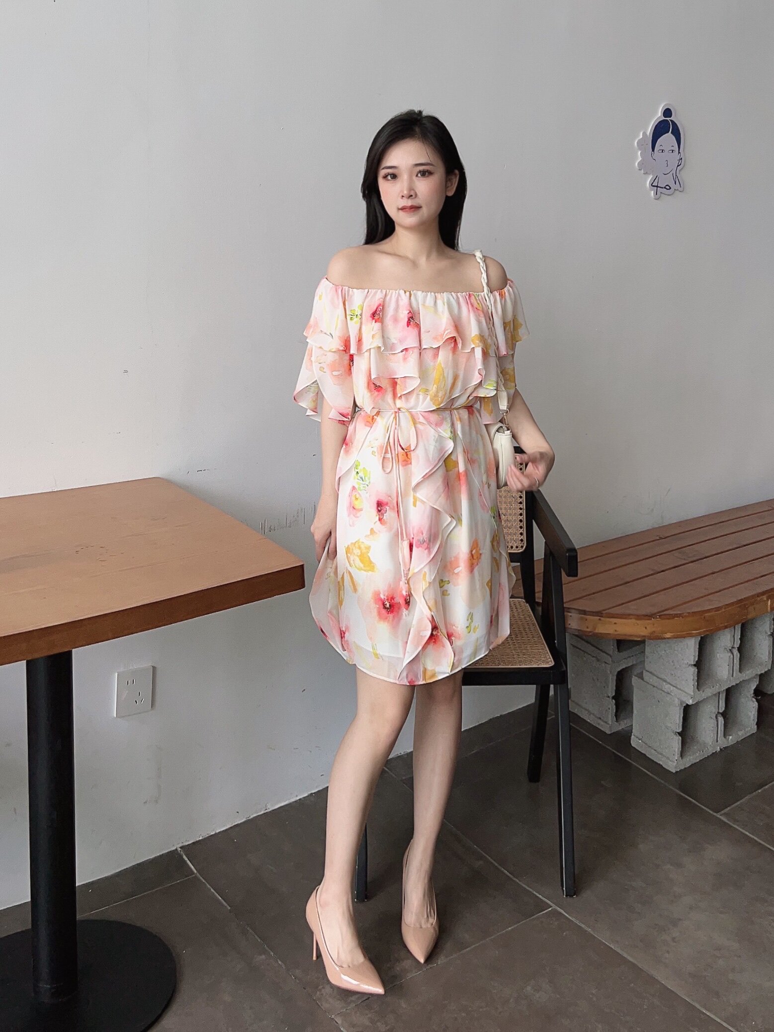 达芙妮夏季法式裸色高跟鞋 尖头细跟拉长比例 婚鞋通勤两相宜 气质百搭