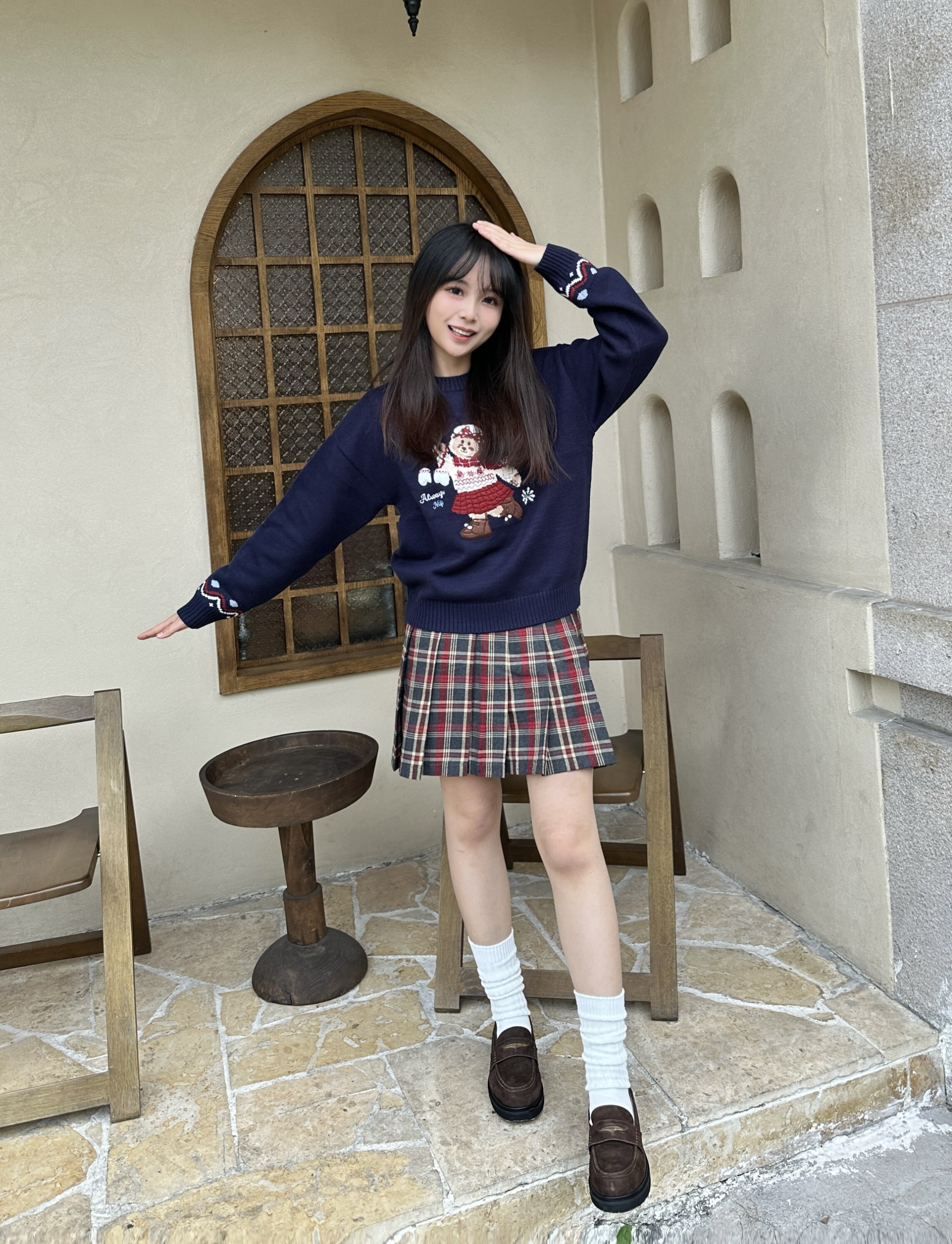 宋佳同款百丽海鸥乐福鞋2.0：厚底真皮的英伦飒爽美学