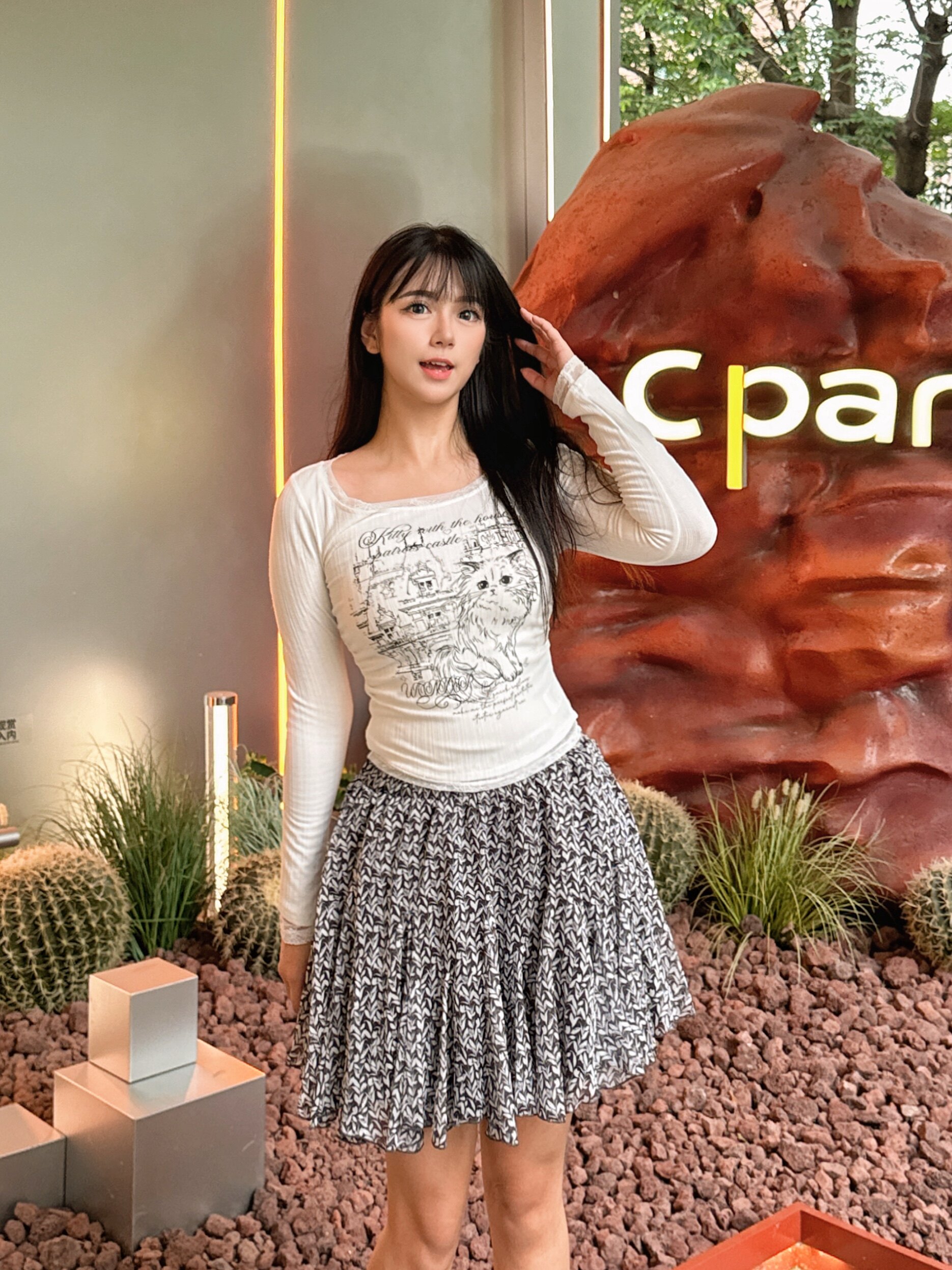 ELLE夏季法式碎花伞裙A字版型遮肉显瘦 碎花图案清新浪漫小众设计别致不撞款