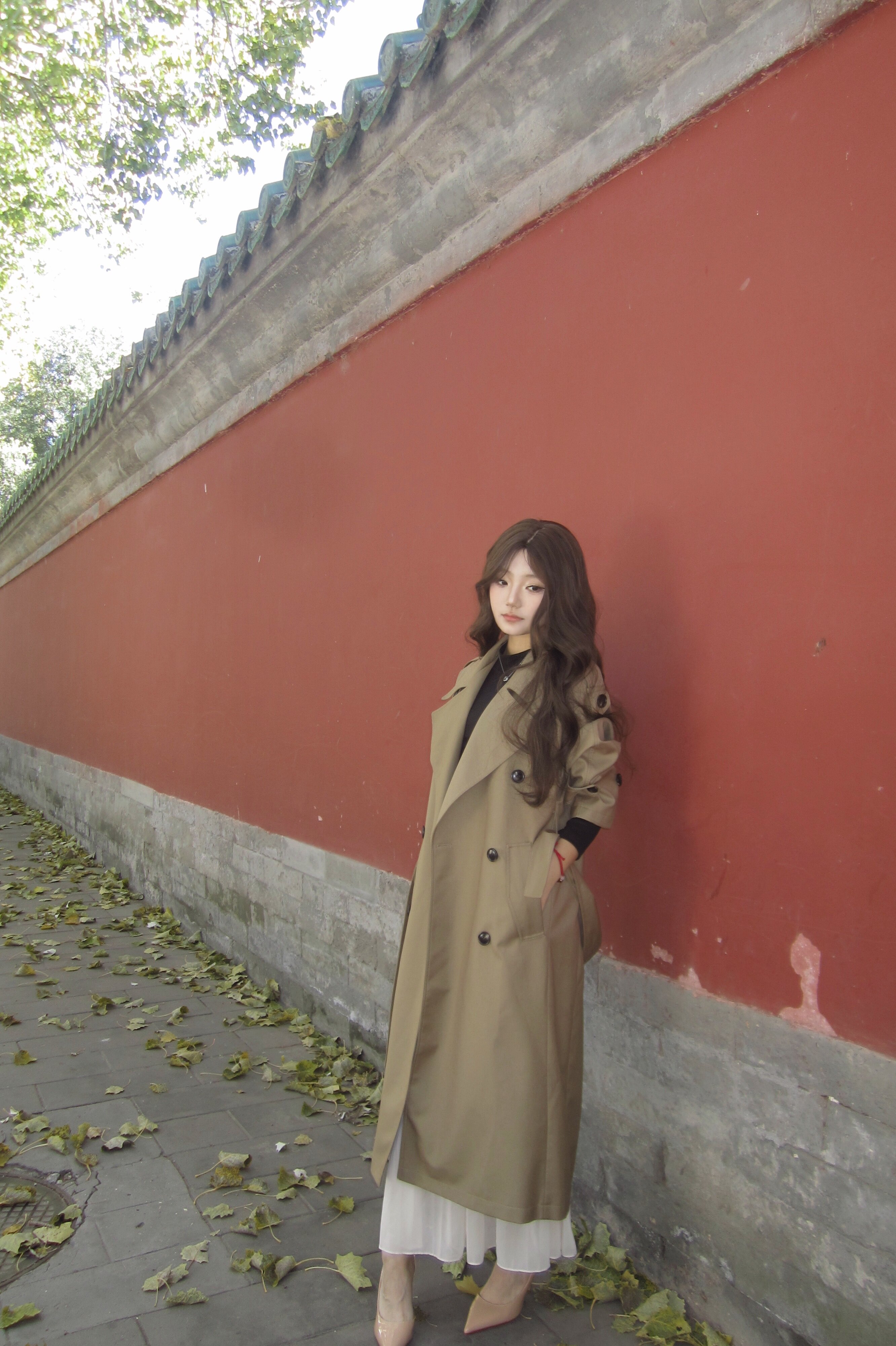 解锁法式优雅密码——周淼ZHOUMIAO"巴黎旧梦"风衣穿搭图鉴