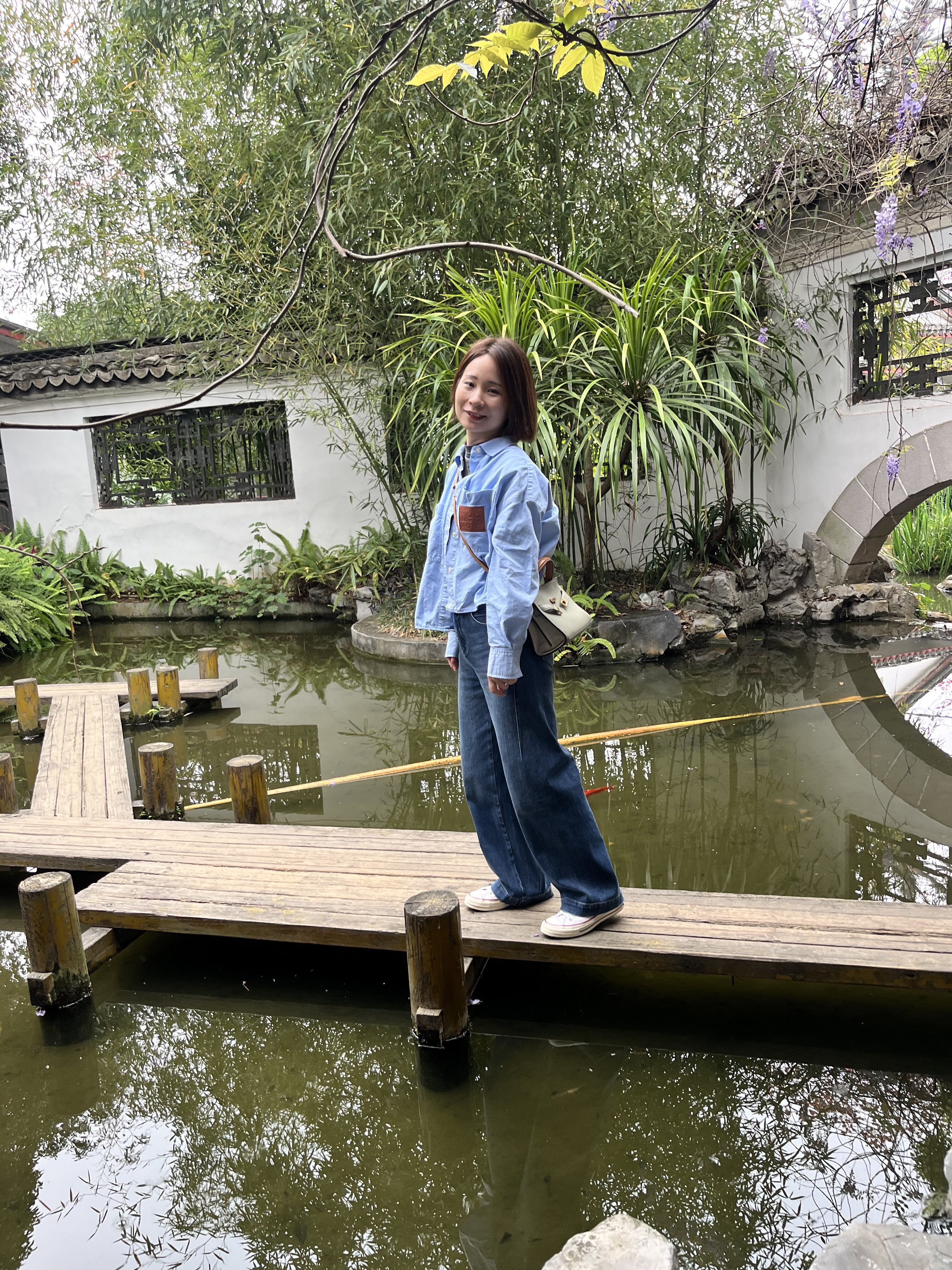 伊芙丽镇店春夏爆款 高腰设计拉长比例 弹力舒适不勒腿 朱珠代言