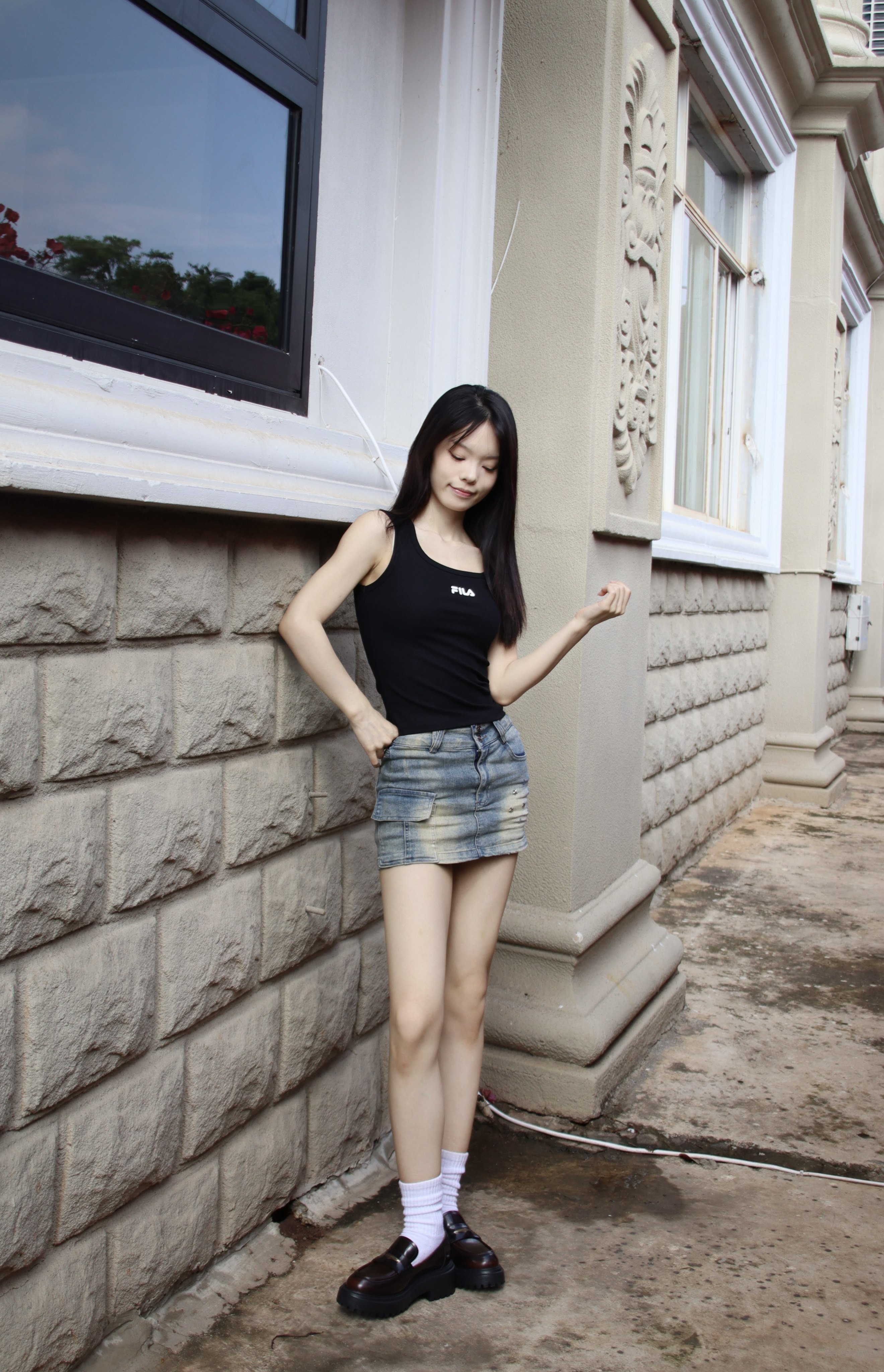 宋佳同款百丽海鸥乐福鞋2.0：厚底真皮的英伦飒爽美学