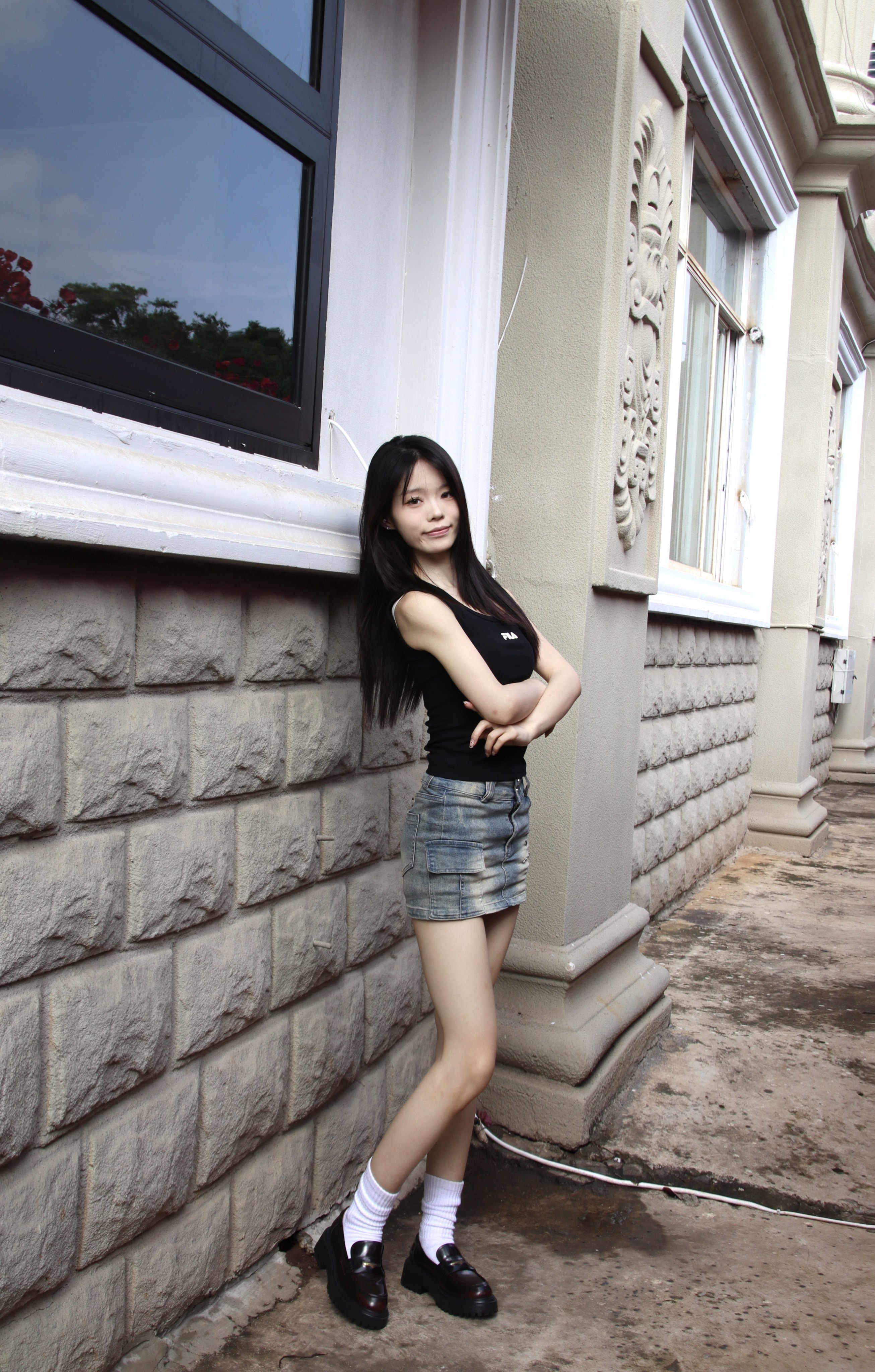 宋佳同款百丽海鸥乐福鞋2.0：厚底真皮的英伦飒爽美学