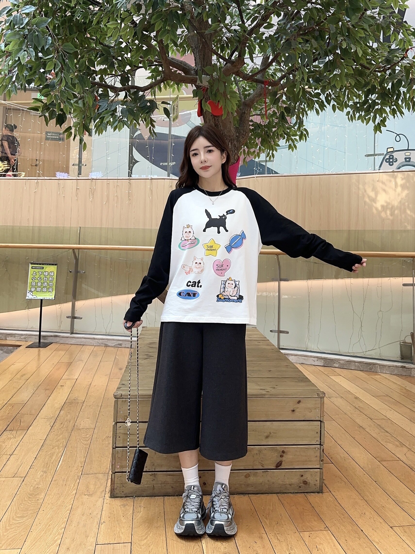 迪丽热巴同款骆驼银月老爹鞋 厚底增高拉长比例 银色系未来感十足