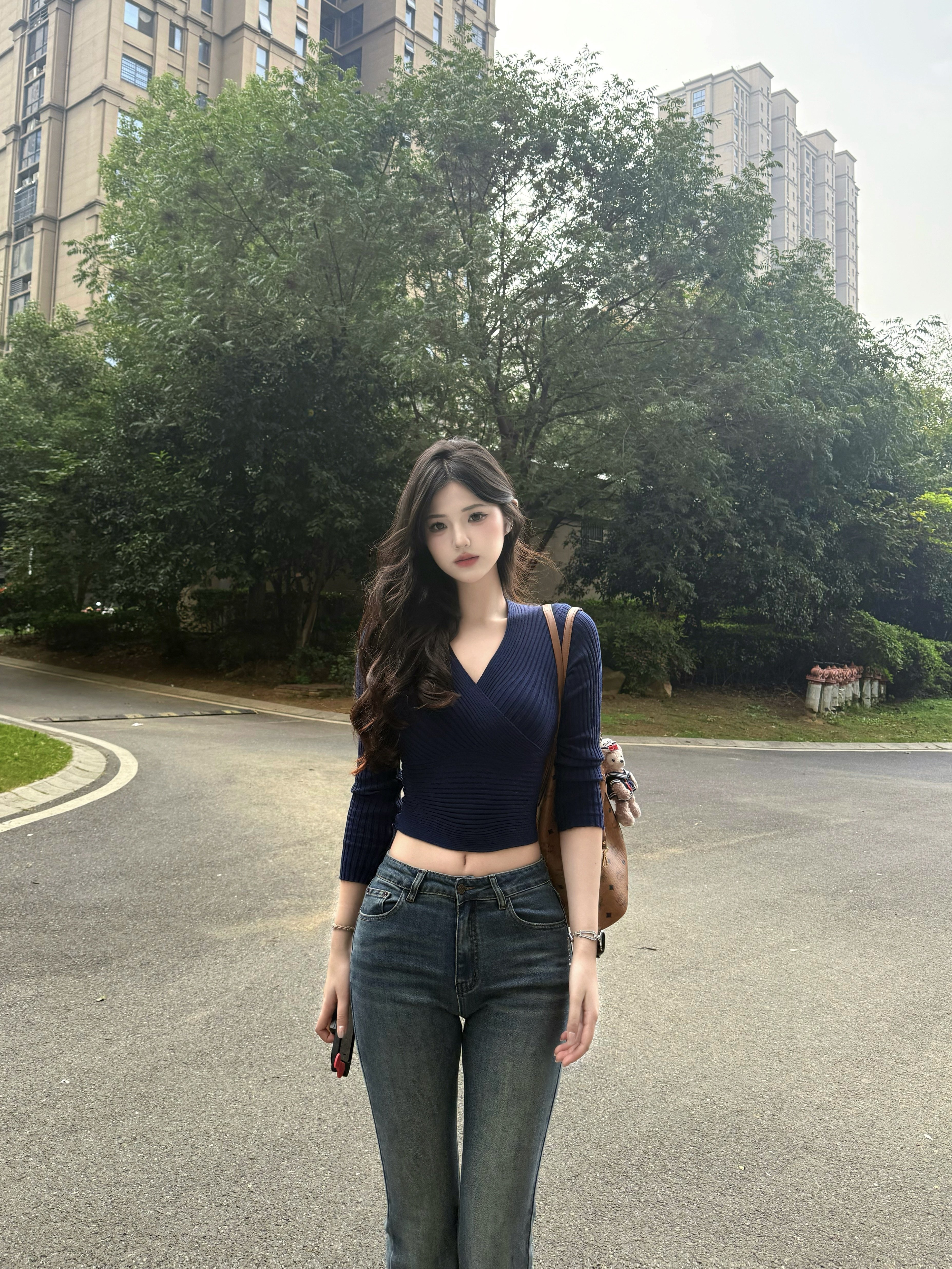 ABWLR秋冬复古微喇牛仔裤:高腰马蹄的显腿长神裤