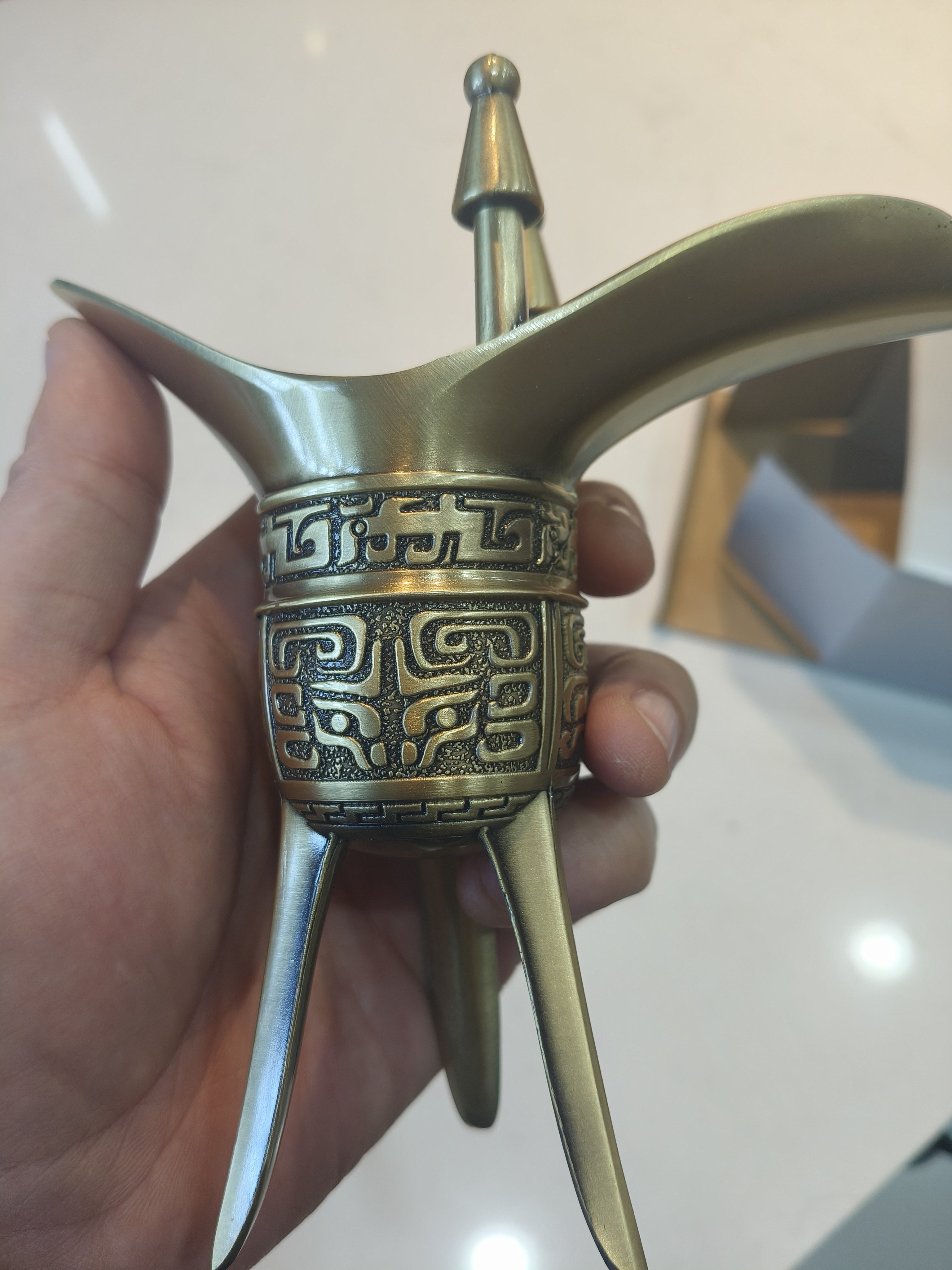 复古纯铜酒杯爵杯宫廷风青铜器酒具饕餮纹青铜爵杯中式摆件酒鼎杯手工酒