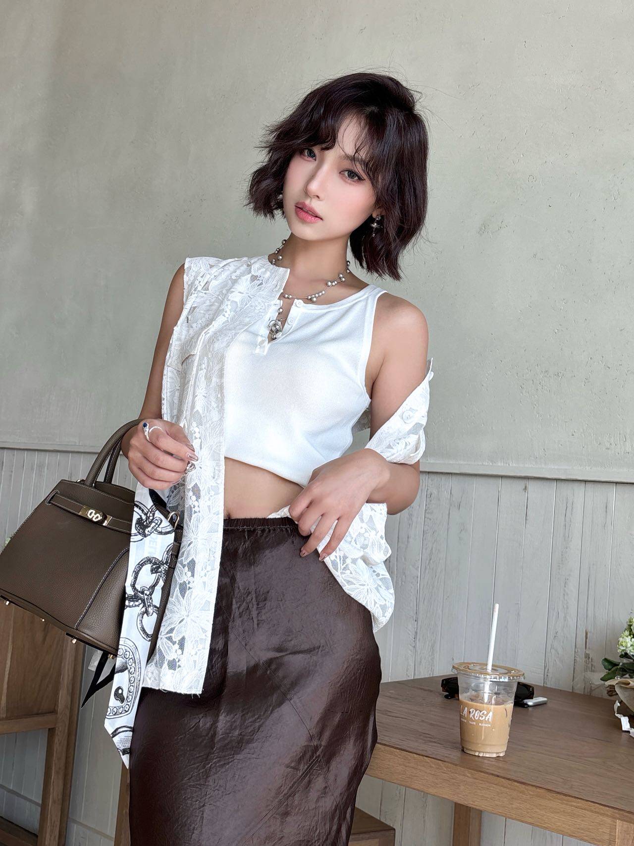 百丽鎏金岁月凯莉包 质感牛皮高级耐磨 大容量通勤 妈妈包婚包两用