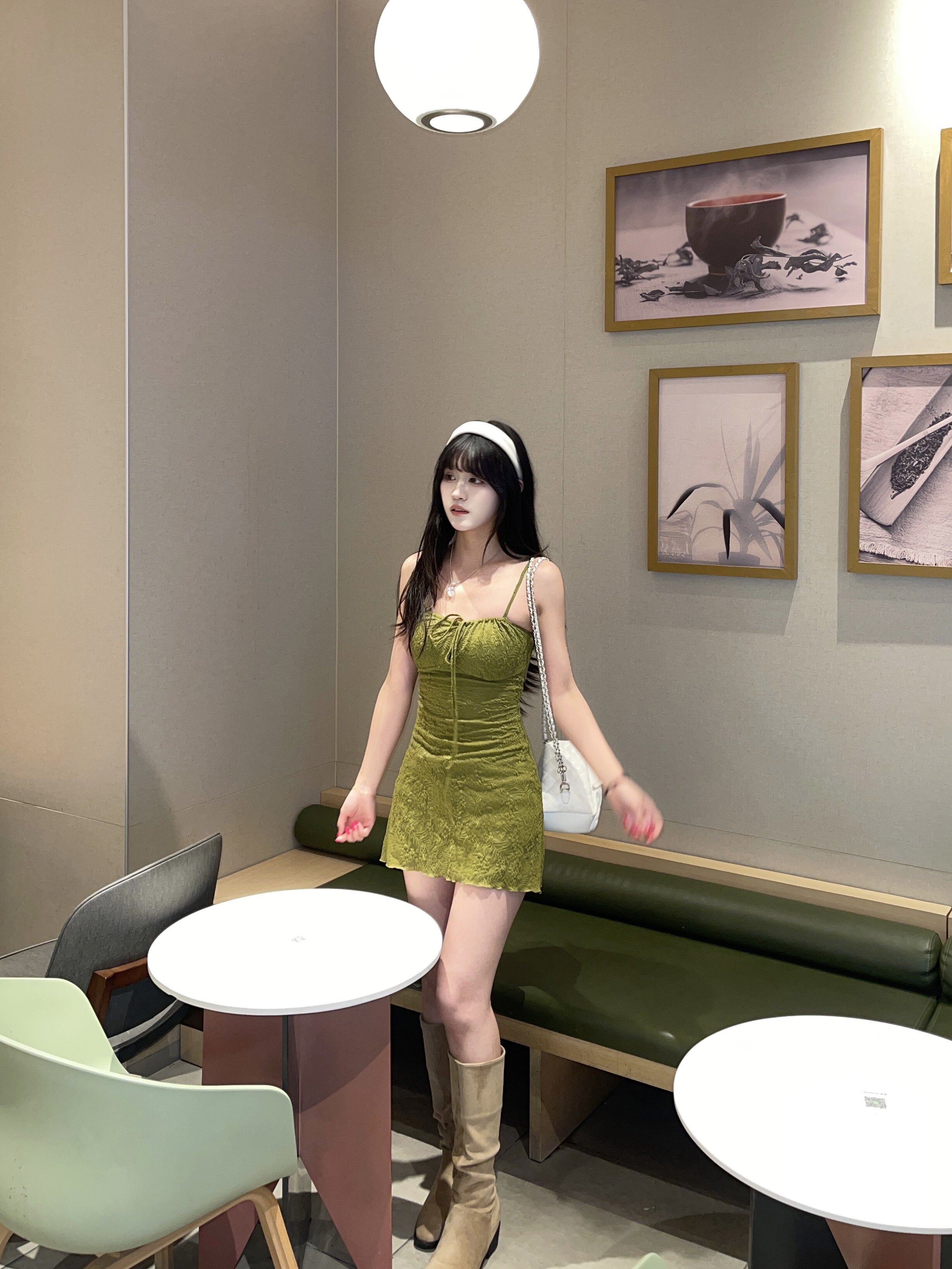 Tongiiuu 薇迷莫妮卡复古度假吊带裙 肌理面料高级有质感 收腰A字短裙显瘦