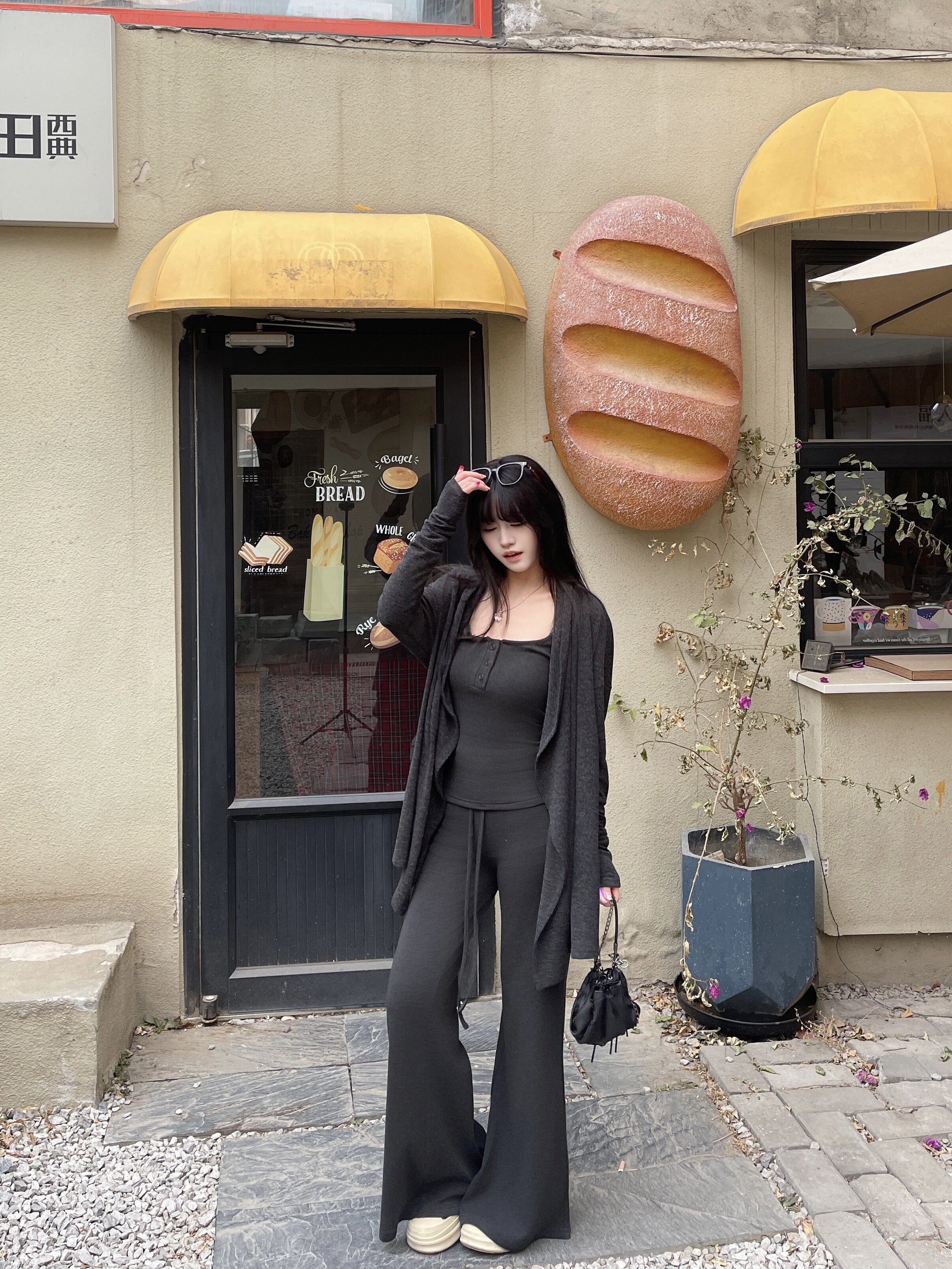 黑泽玄七2026春季微胖mm专属套装，吊带+开衫+休闲裤三件套宽松慵懒风遮肉显瘦