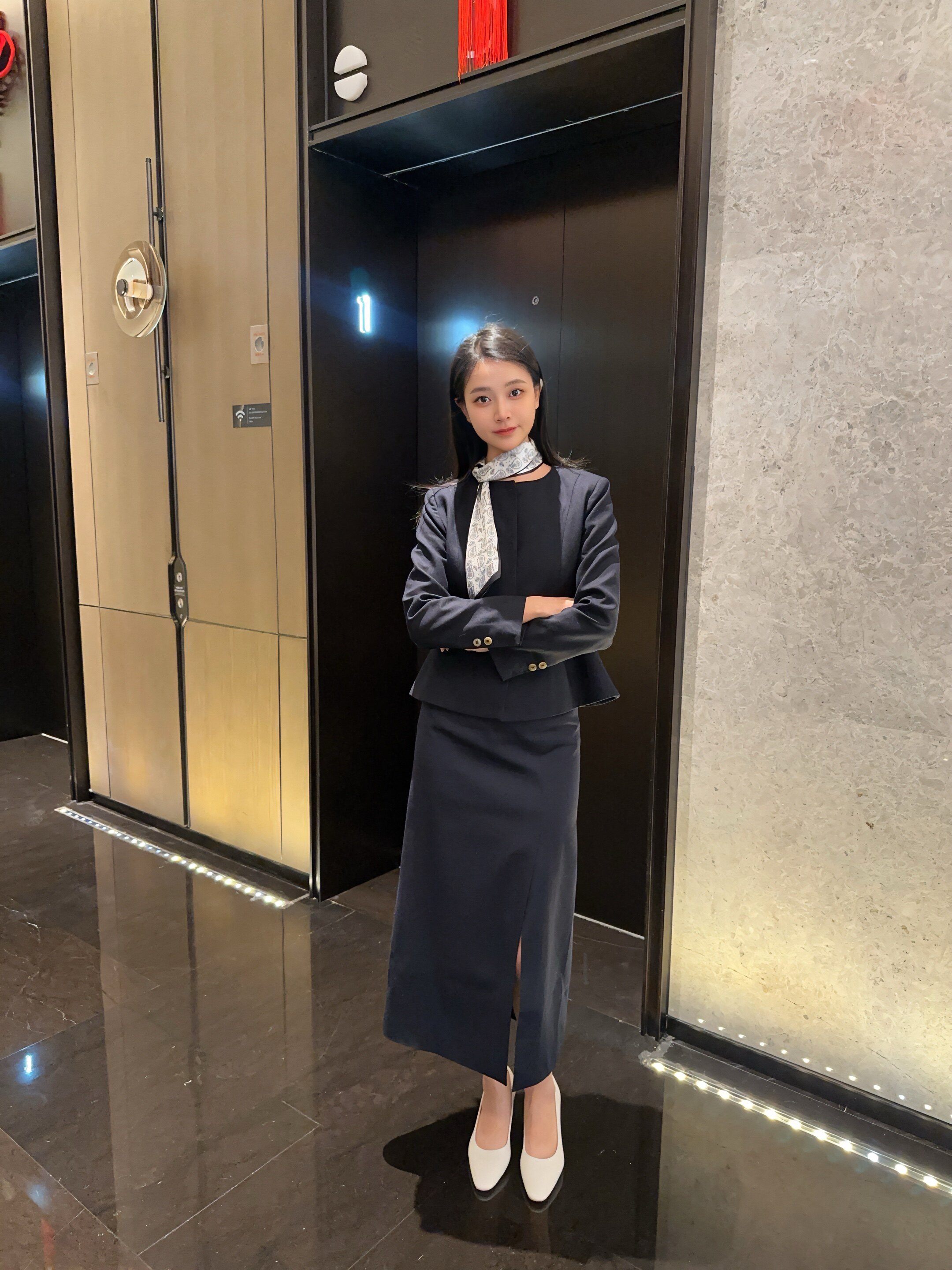7or9 26春夏款白色羊皮高跟鞋：空气棉圆头的云端舒适美学