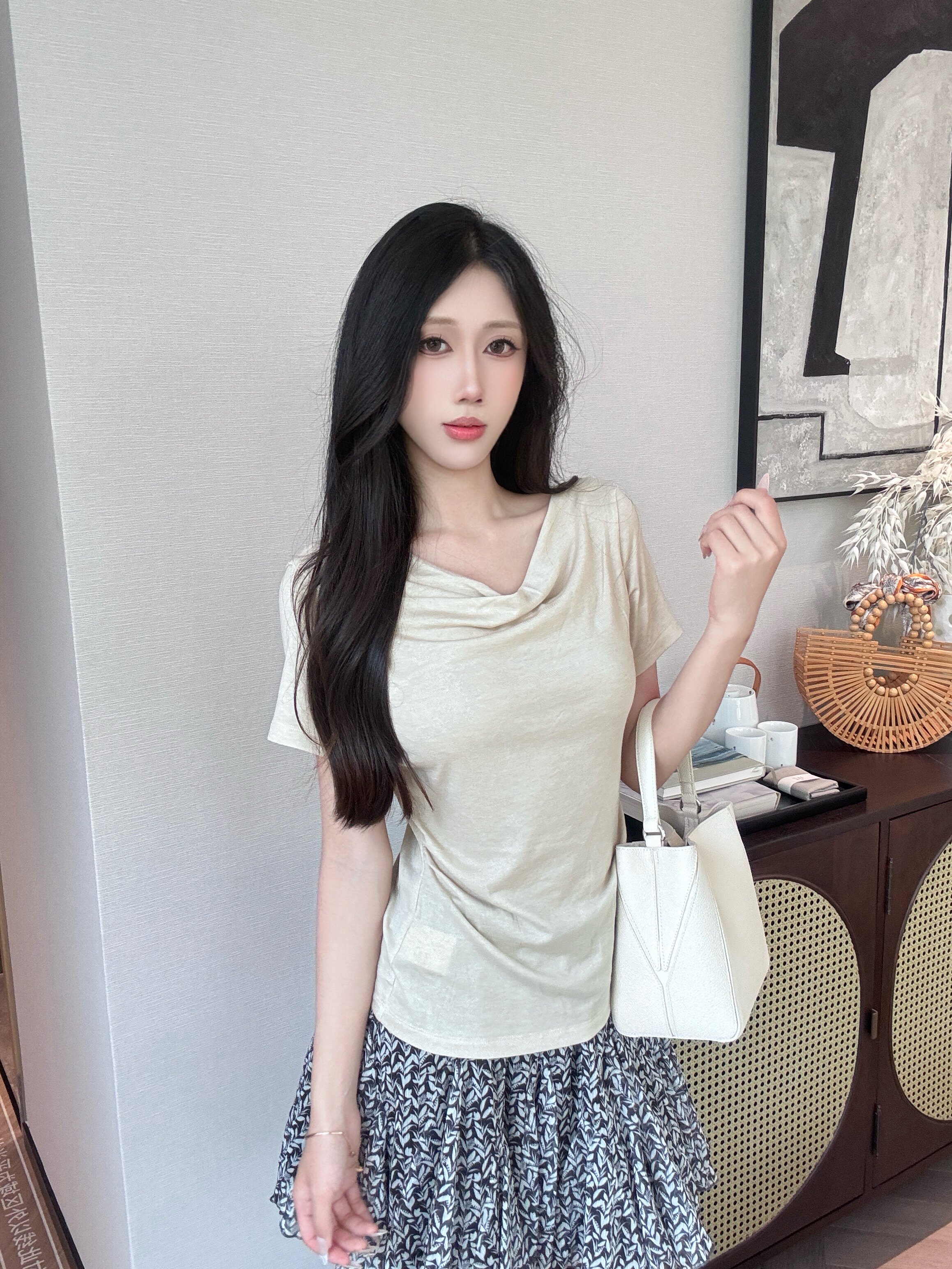 ELLE夏季法式碎花伞裙A字版型遮肉显瘦 碎花图案清新浪漫小众设计别致不撞款