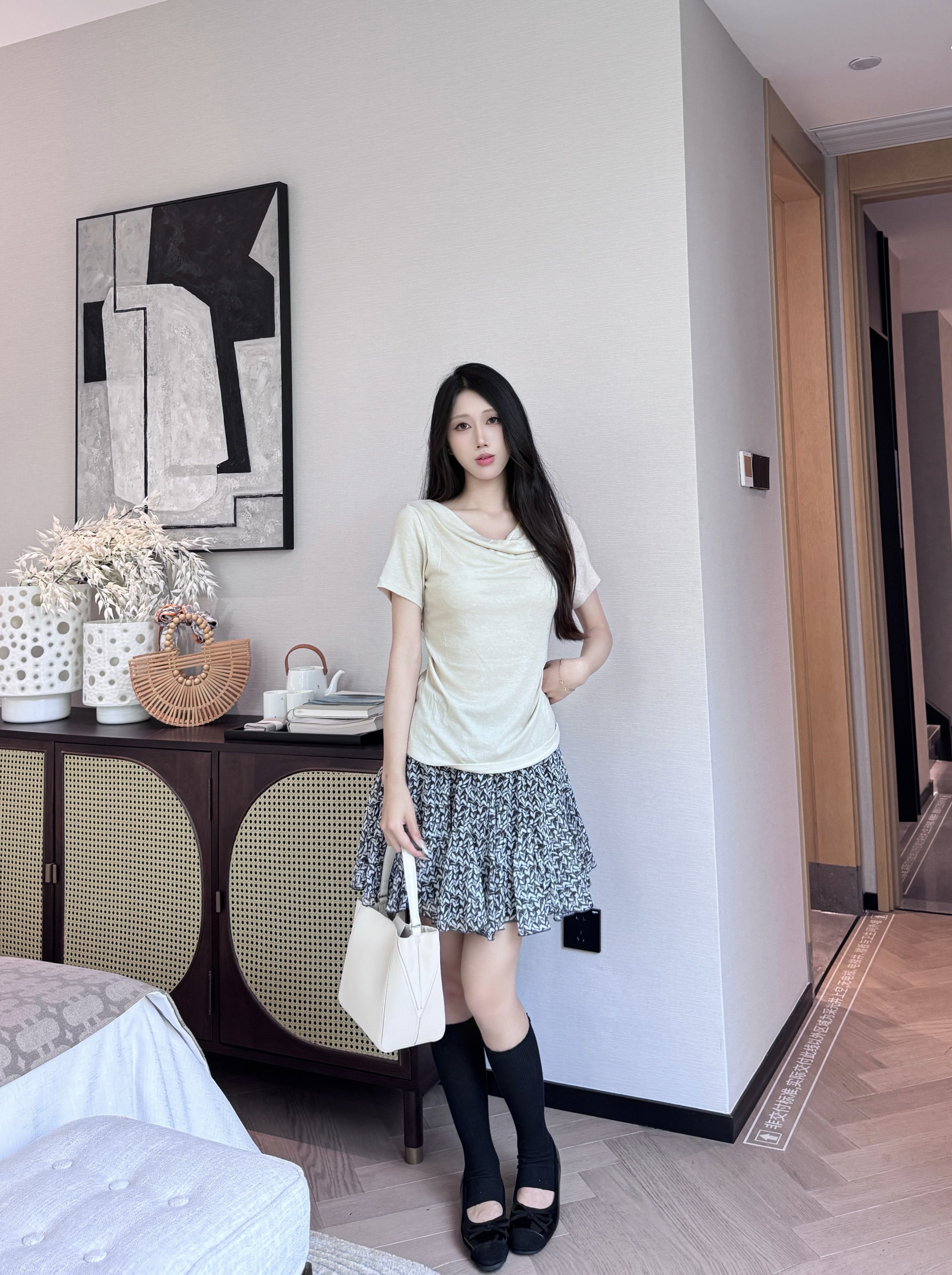 ELLE夏季法式碎花伞裙A字版型遮肉显瘦 碎花图案清新浪漫小众设计别致不撞款