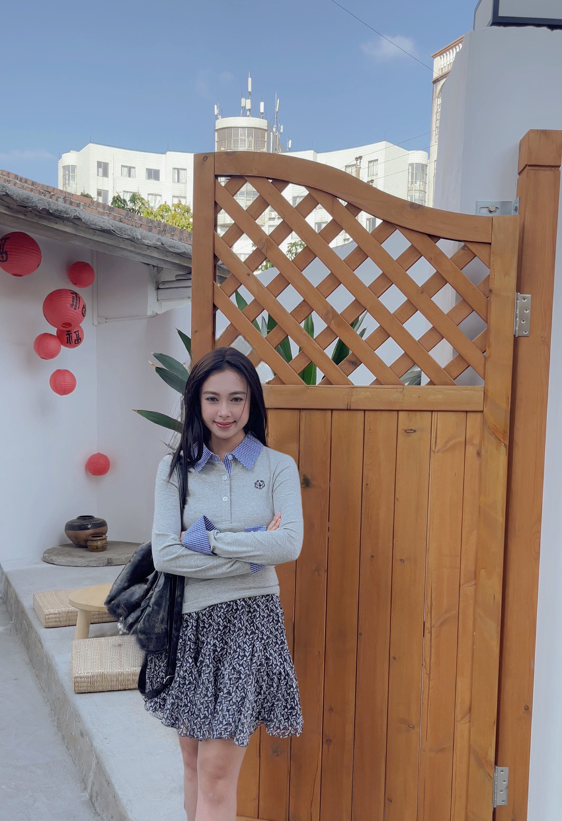 ELLE夏季法式碎花伞裙A字版型遮肉显瘦 碎花图案清新浪漫小众设计别致不撞款
