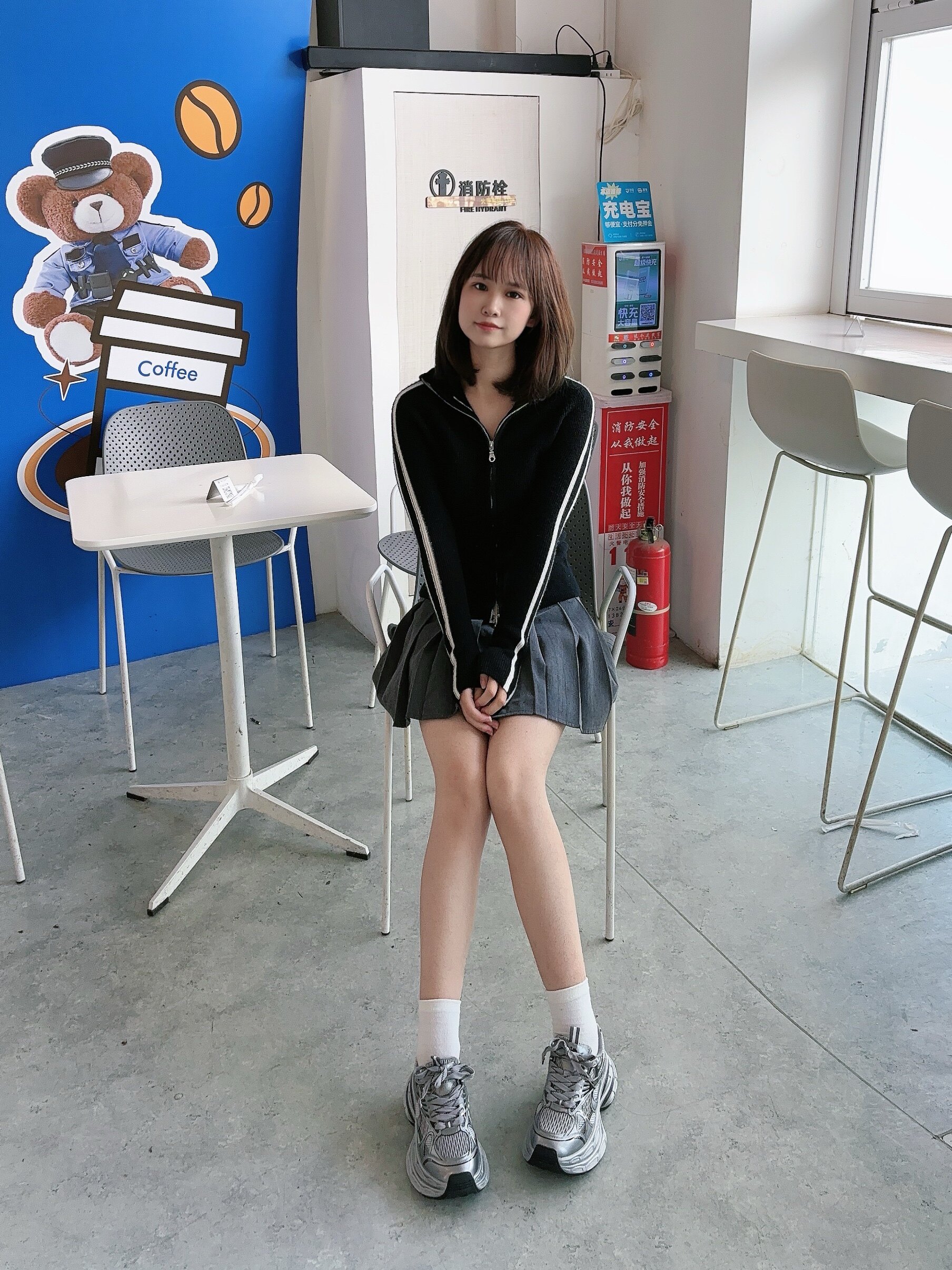 迪丽热巴同款骆驼银月老爹鞋 厚底增高拉长比例 银色系未来感十足