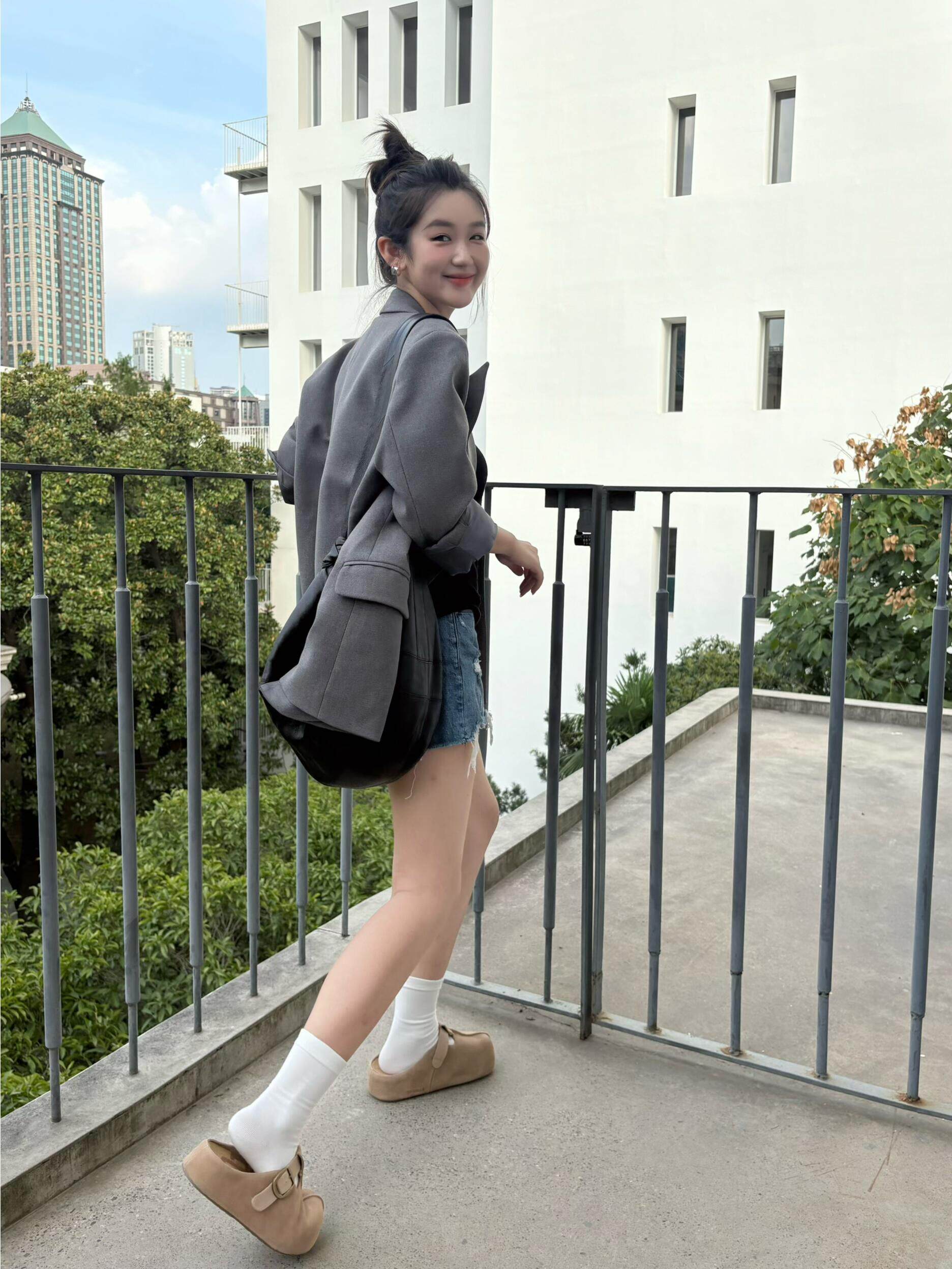 周雨彤同款百丽2代勃肯鞋 厚底花生吐司设计 软弹舒适如踩面包 包头可外穿休闲时髦