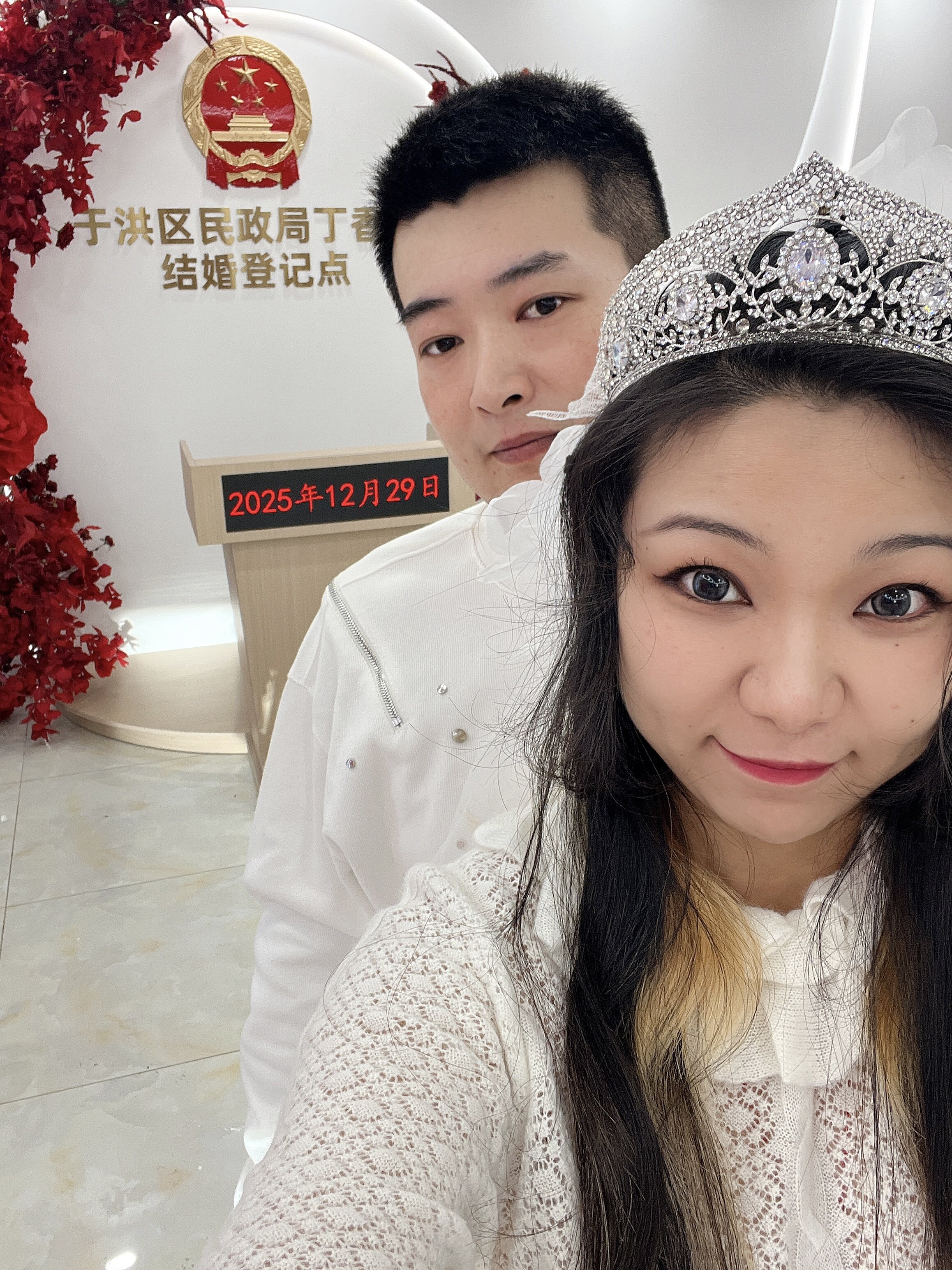 早安樊樊「冬日巴黎」进口机织花型香感优雅花边领小香针织衫上衣