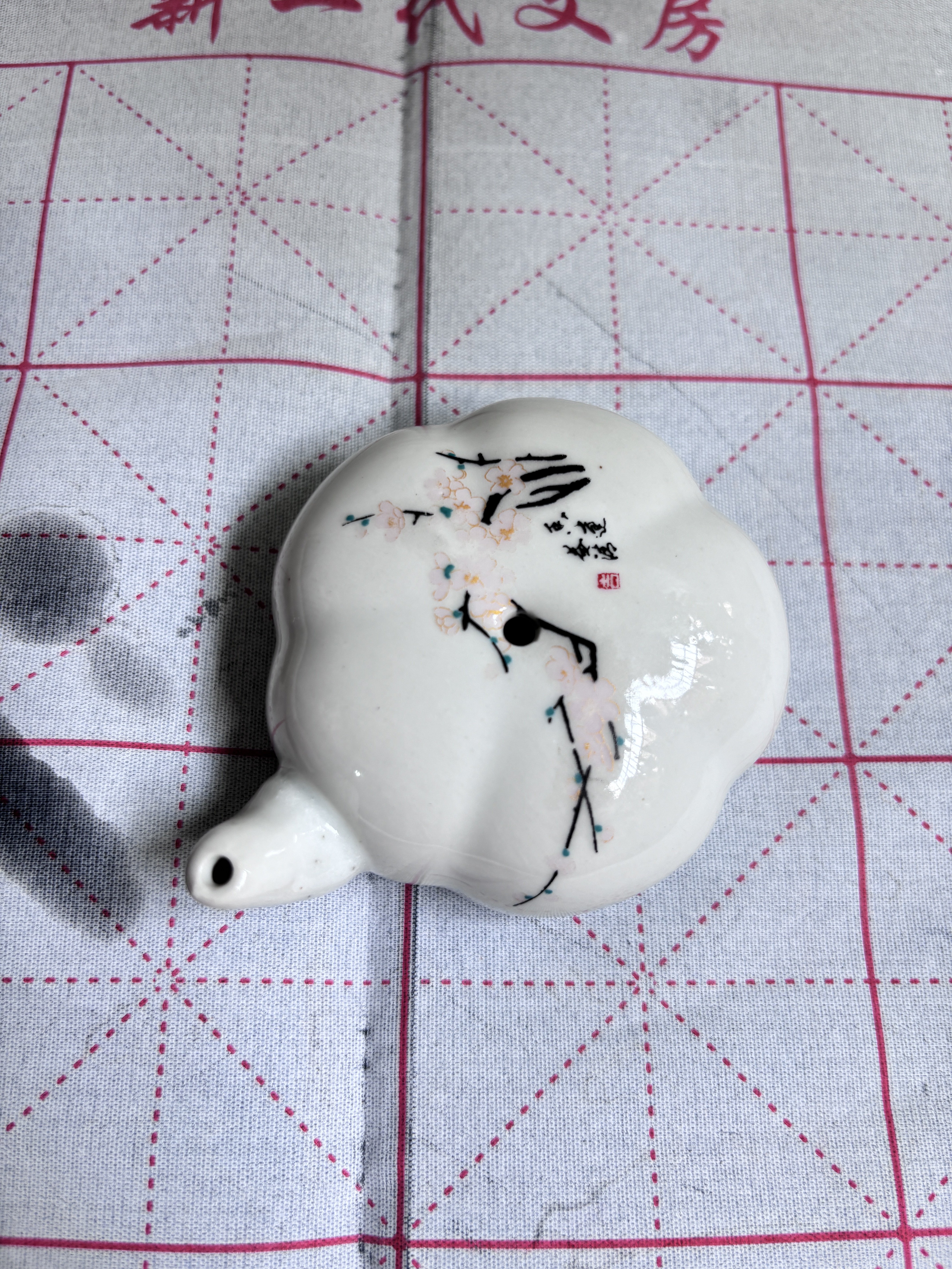 书法专用陶瓷滴水器创意水滴形砚滴壶国画研磨用滴水器玉水湖文房四宝